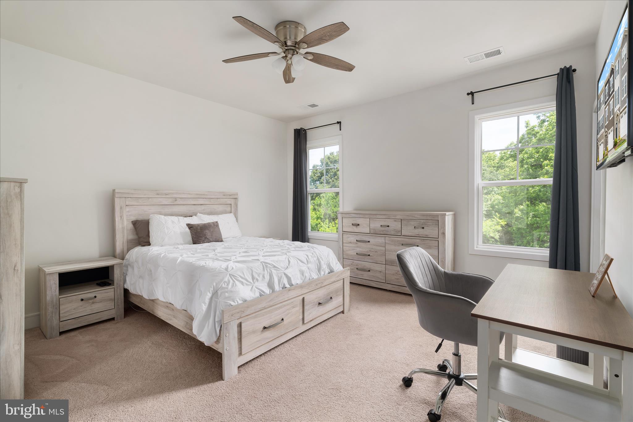 LAKE FREDERICK - Residential