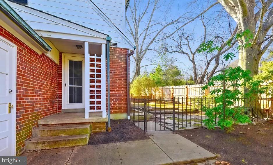 THE ORCHARDS - Residential Lease