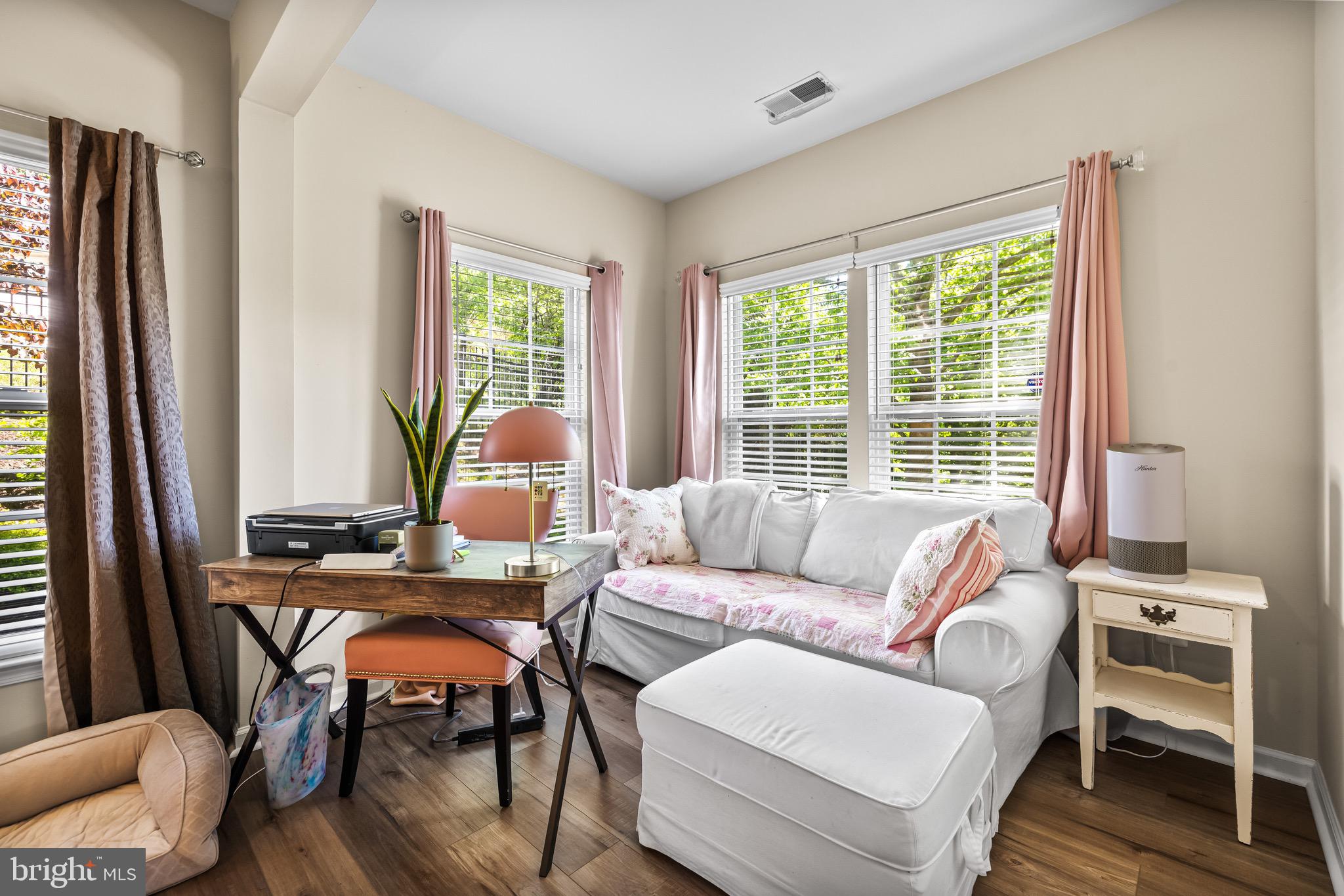 MILL RUN - Residential