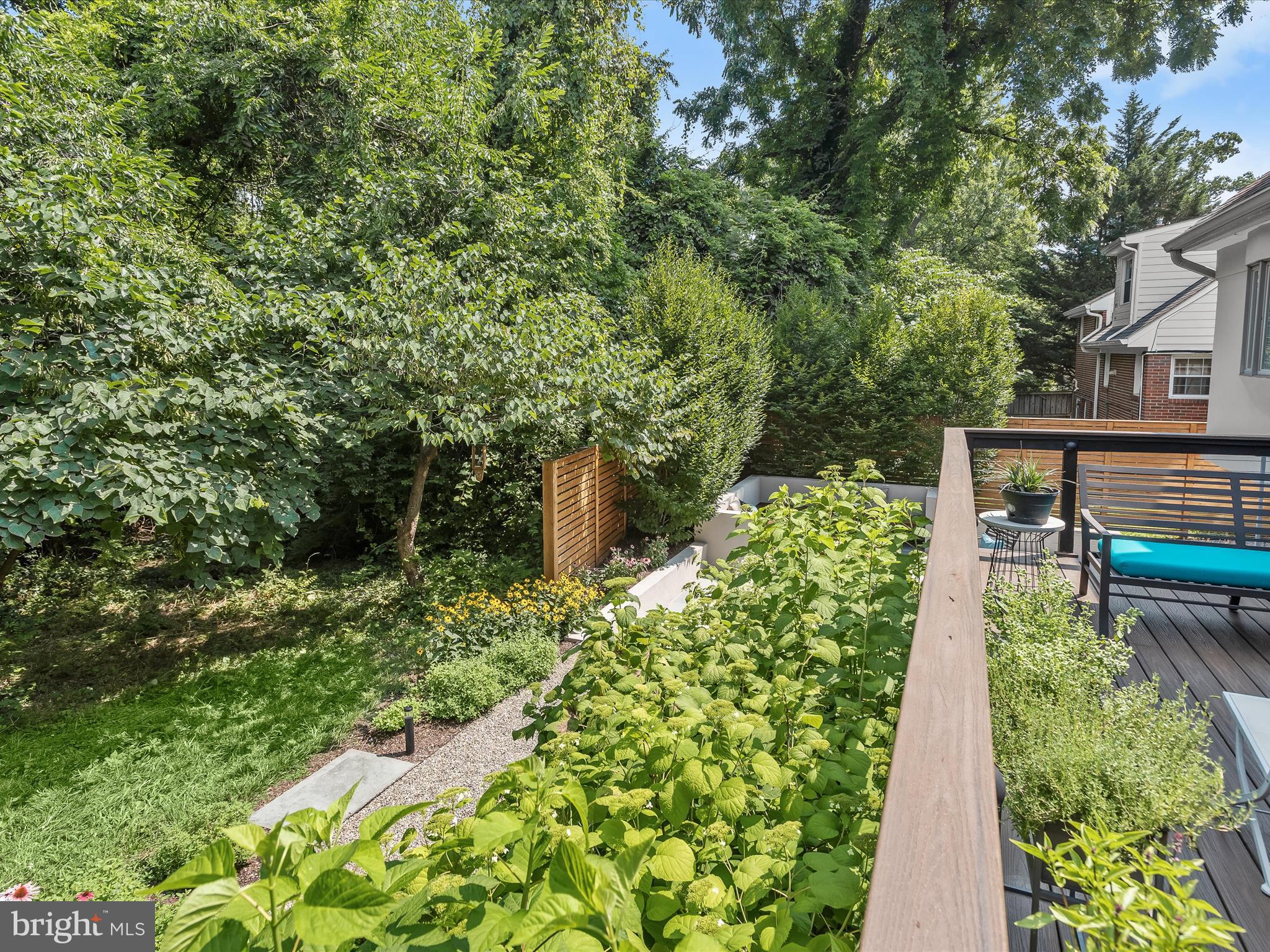 LEE HEIGHTS - Residential