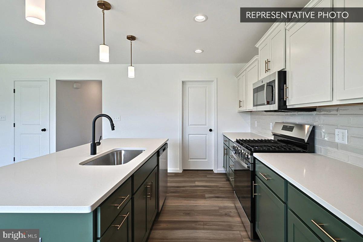 HILLS AT VALLEY VIEW - Residential
