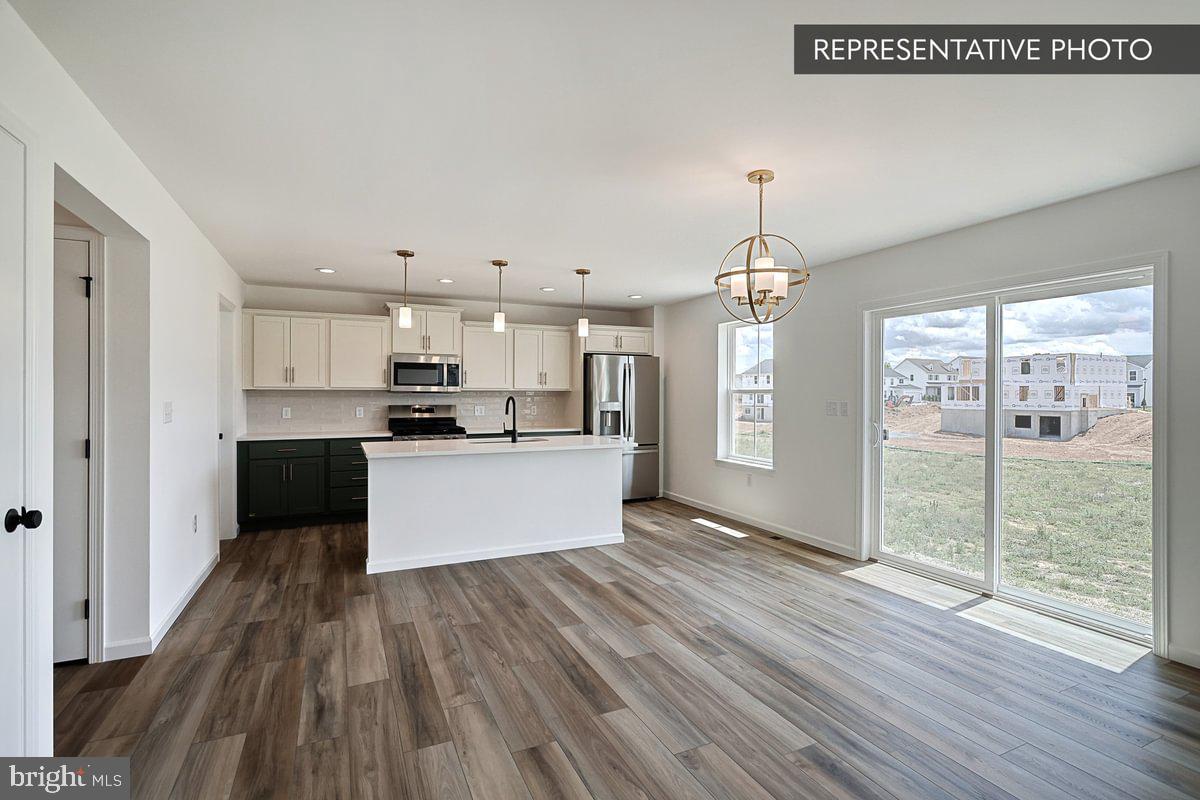 HILLS AT VALLEY VIEW - Residential