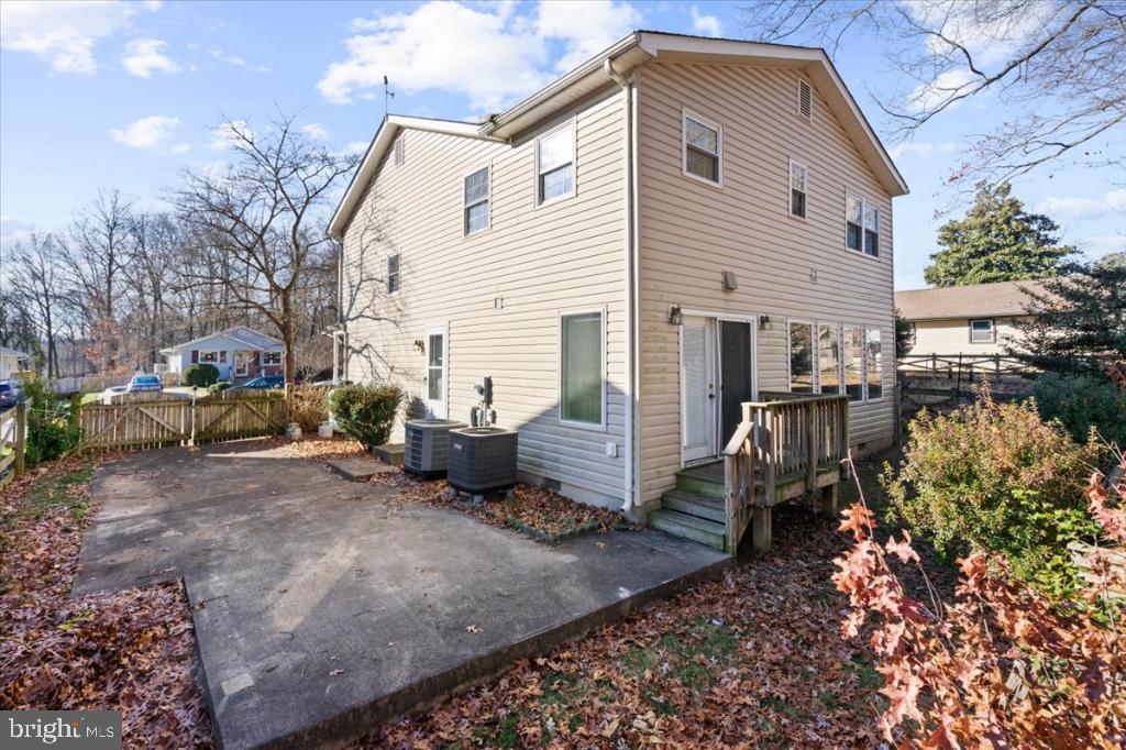 LAKE RIDGE - Residential
