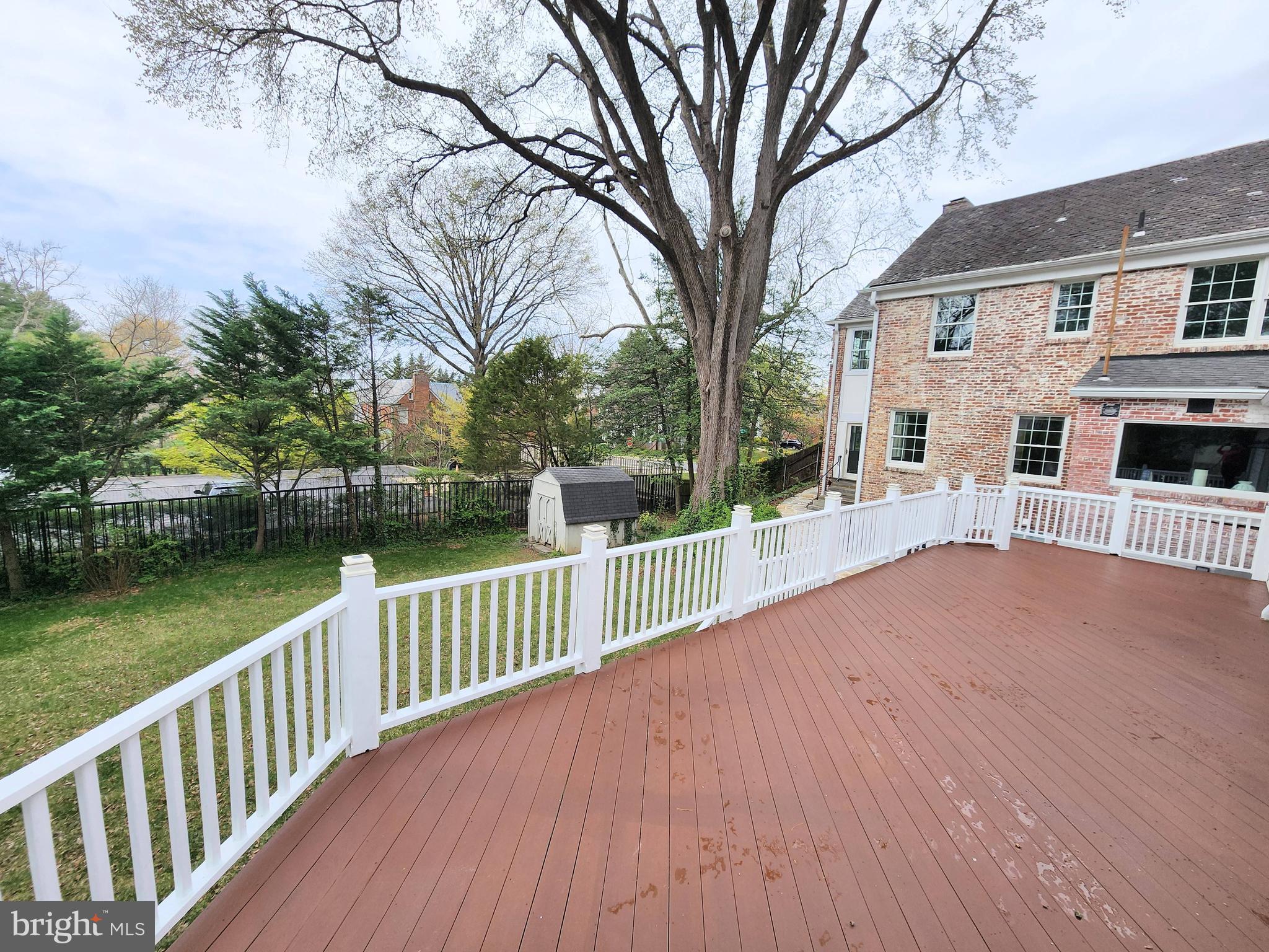 AMERICAN UNIVERSITY PARK - Residential