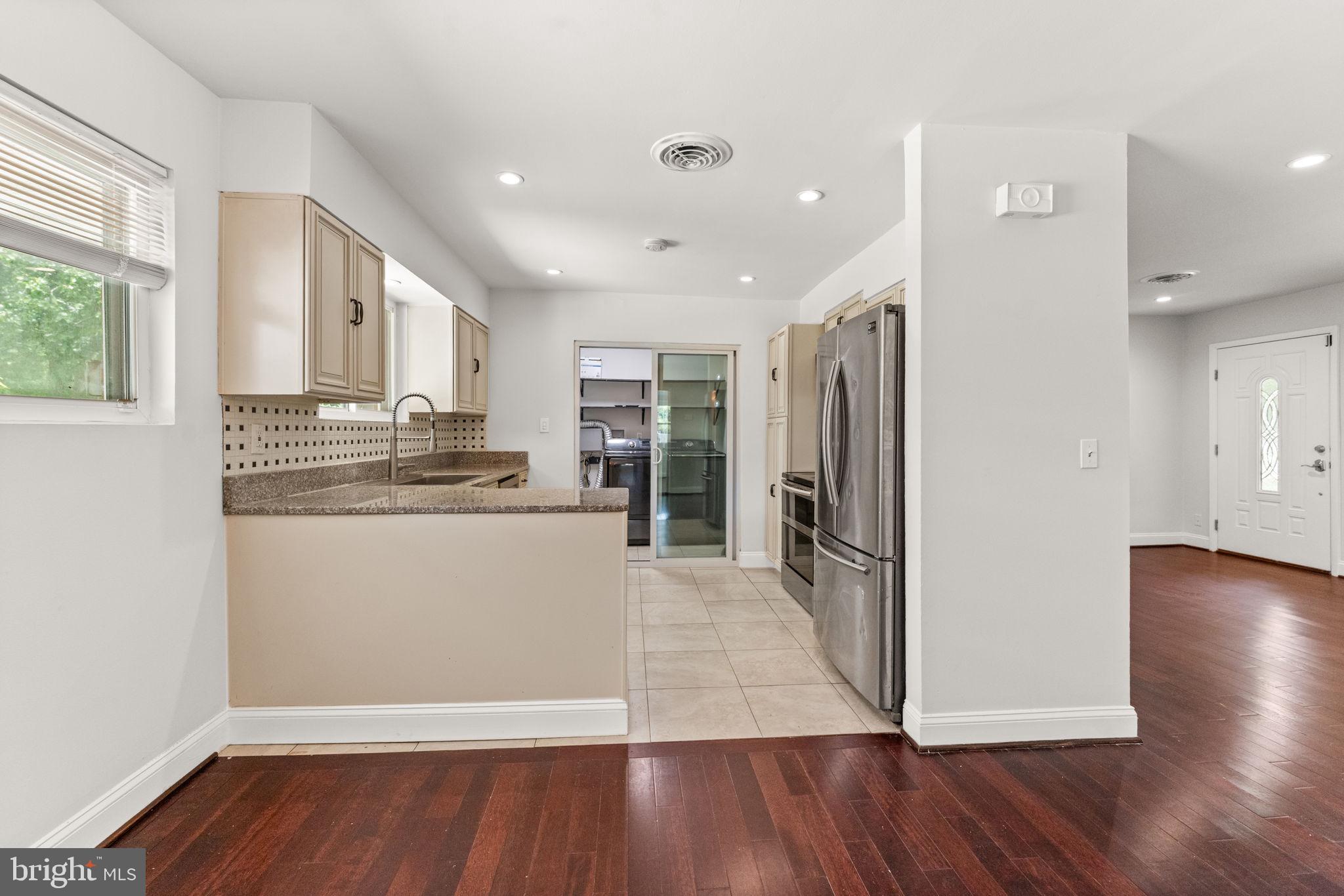 EAST GRAHAM PARK - Residential
