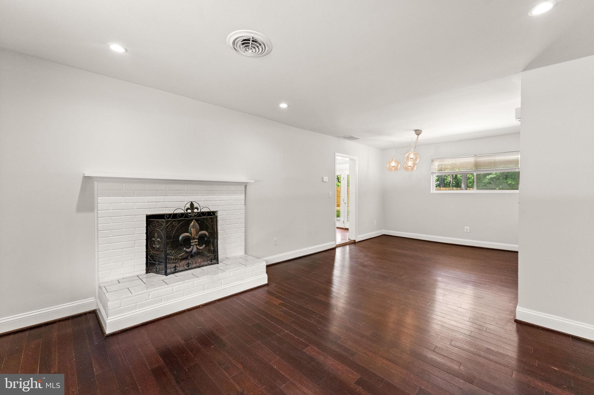EAST GRAHAM PARK - Residential