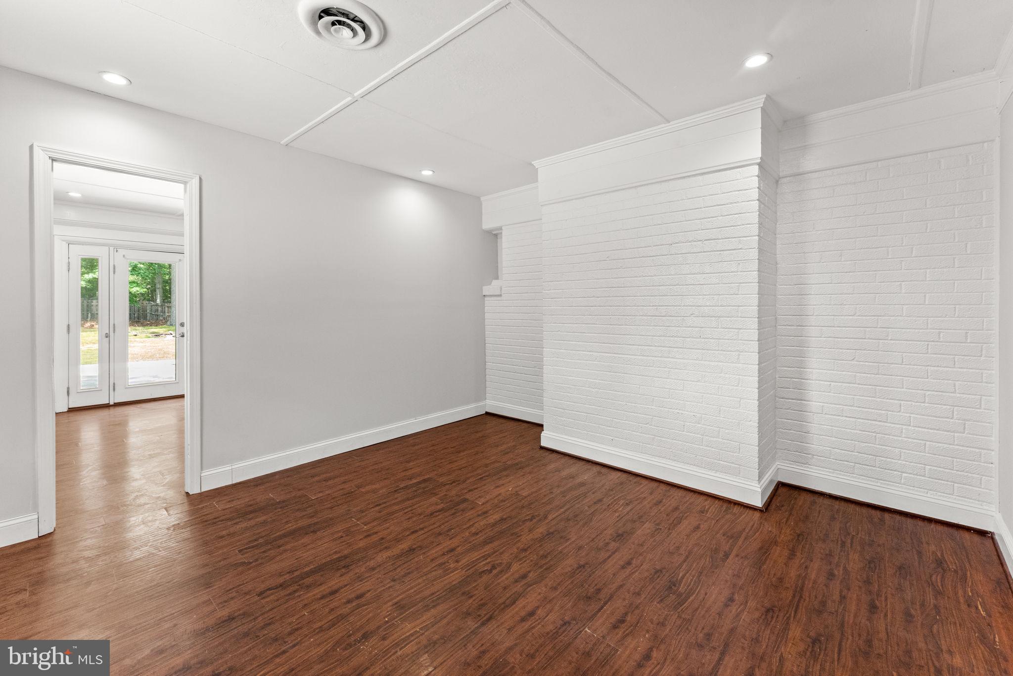 EAST GRAHAM PARK - Residential