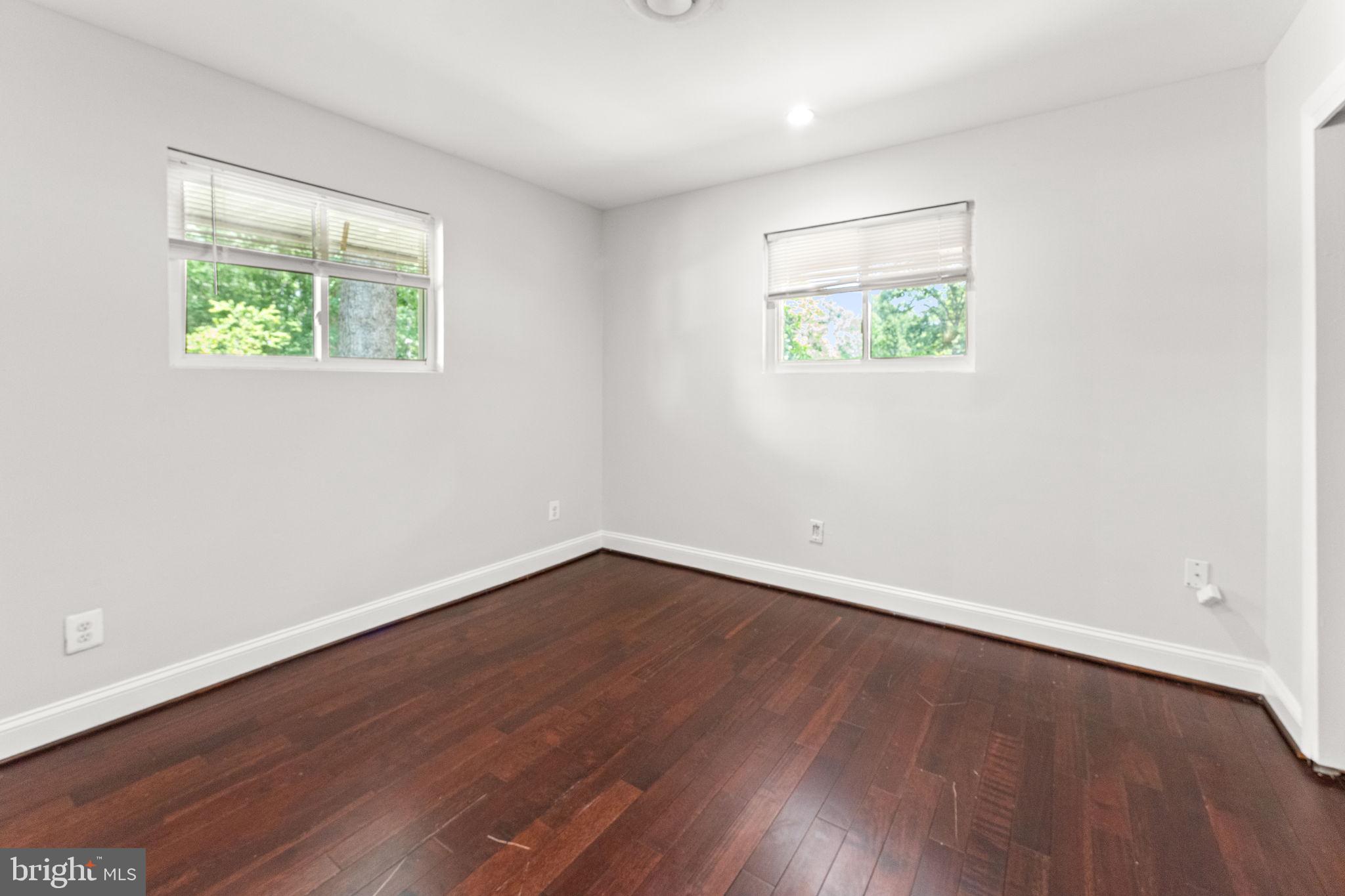 EAST GRAHAM PARK - Residential