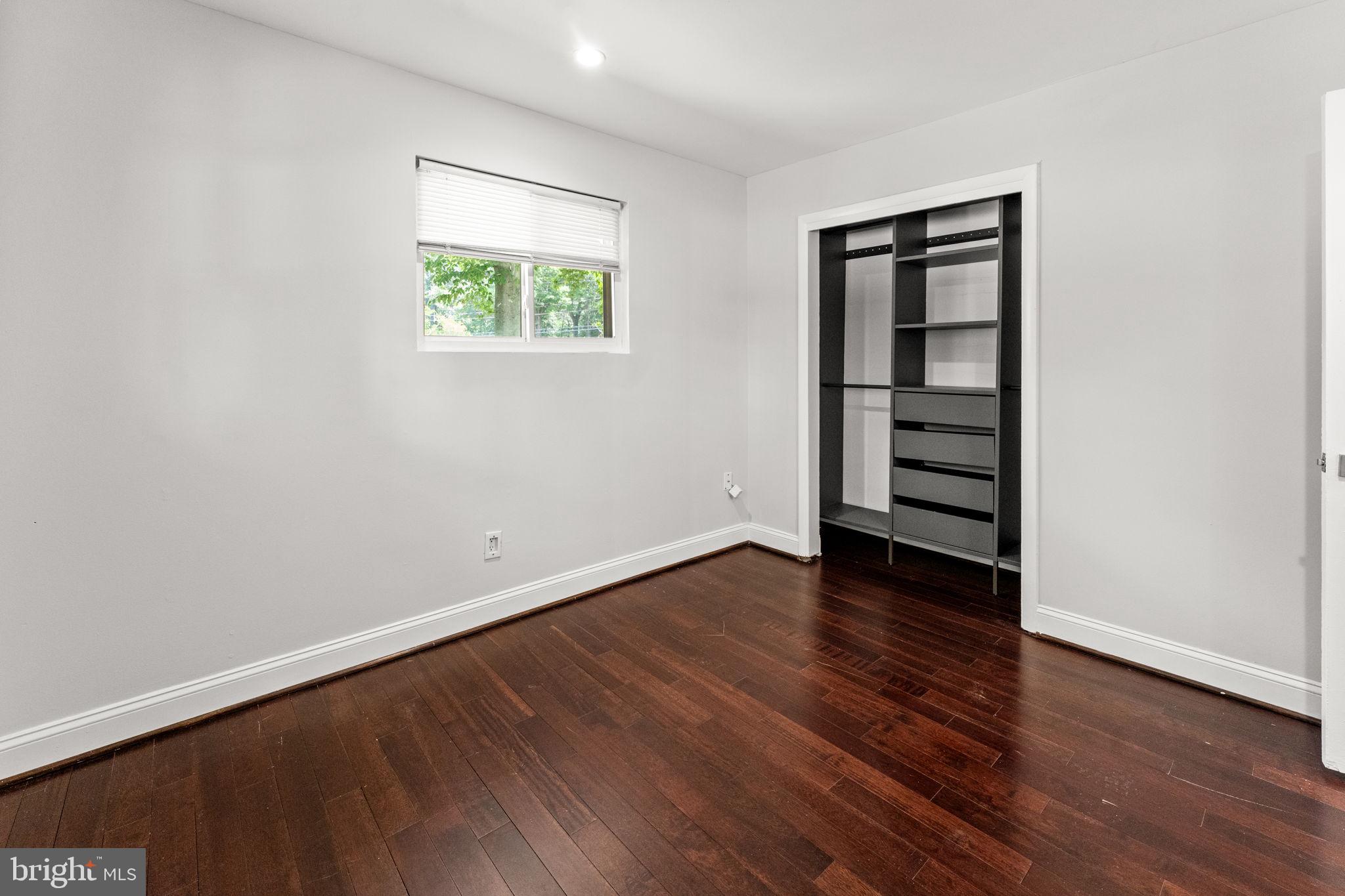 EAST GRAHAM PARK - Residential