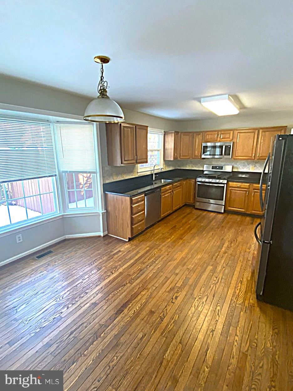 ARROWOOD - Residential Lease