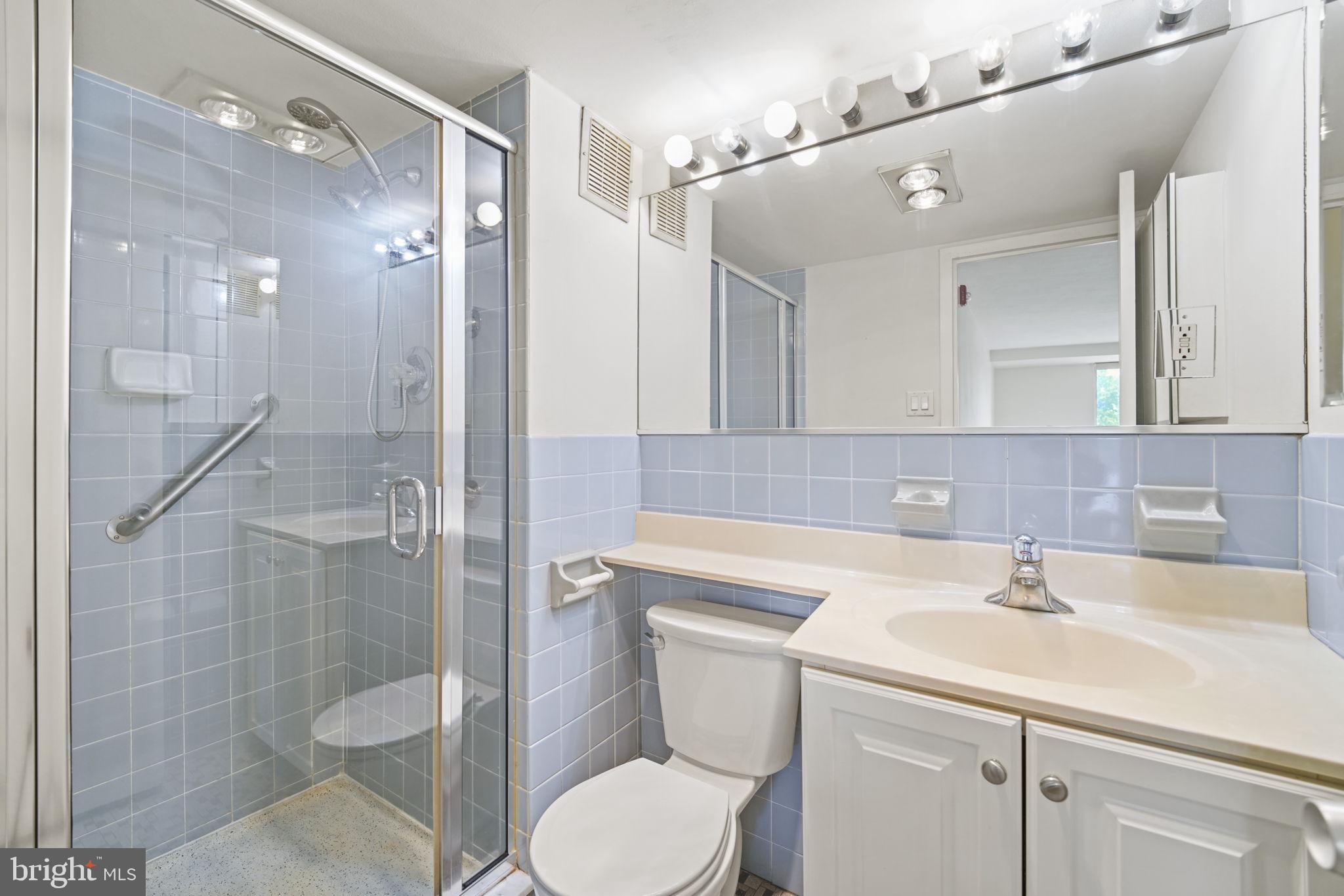 DEVON CONDO - Residential