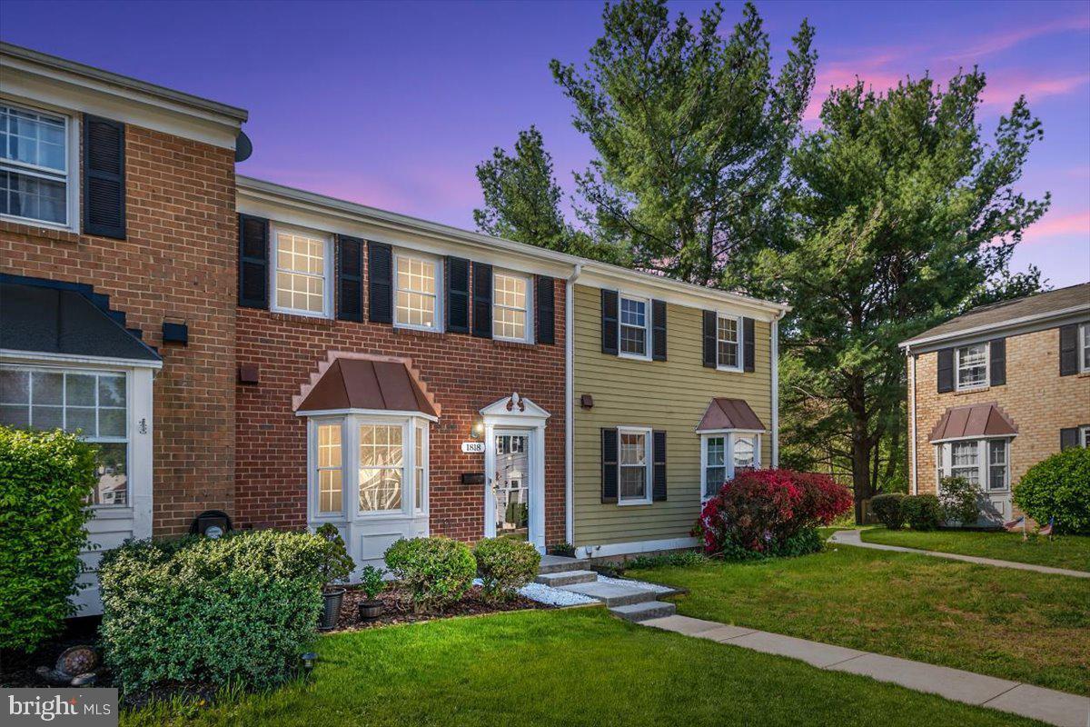 CROFTON SQUARE - Residential