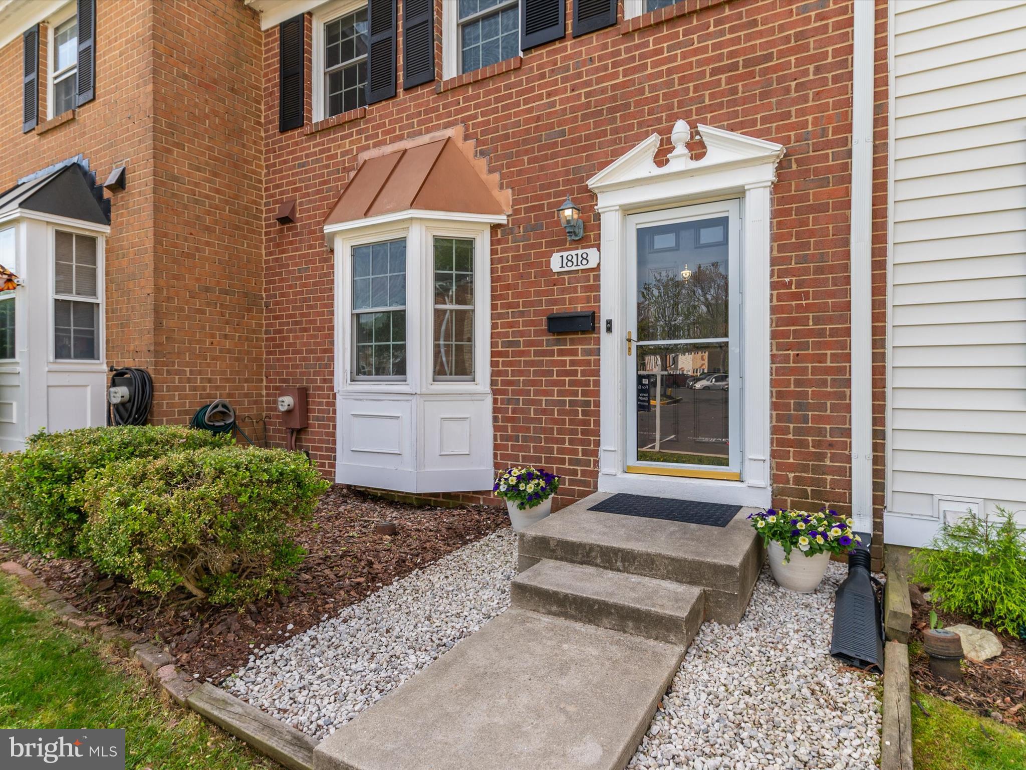 CROFTON SQUARE - Residential