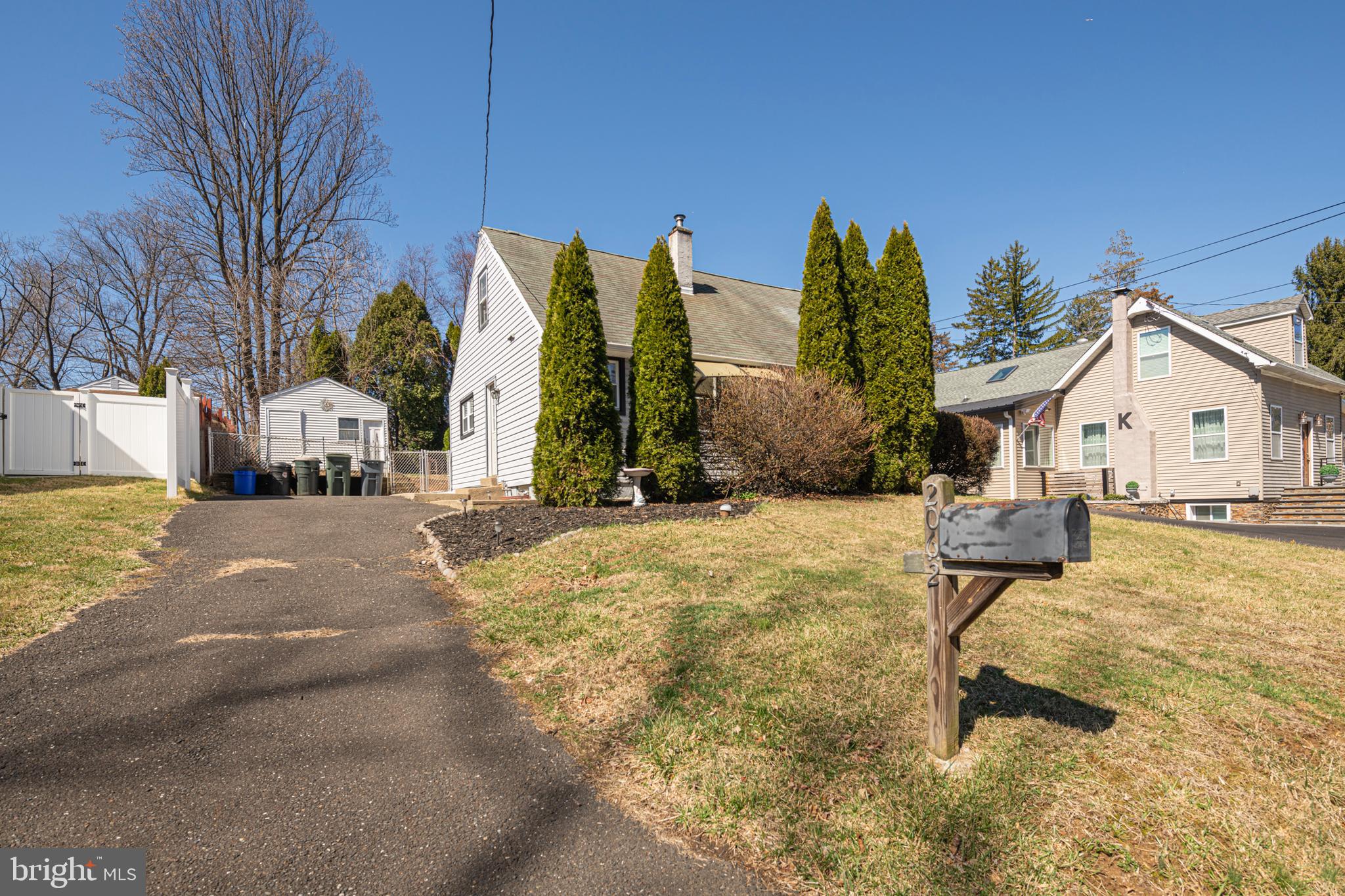 NESHAMINY FALLS - Residential