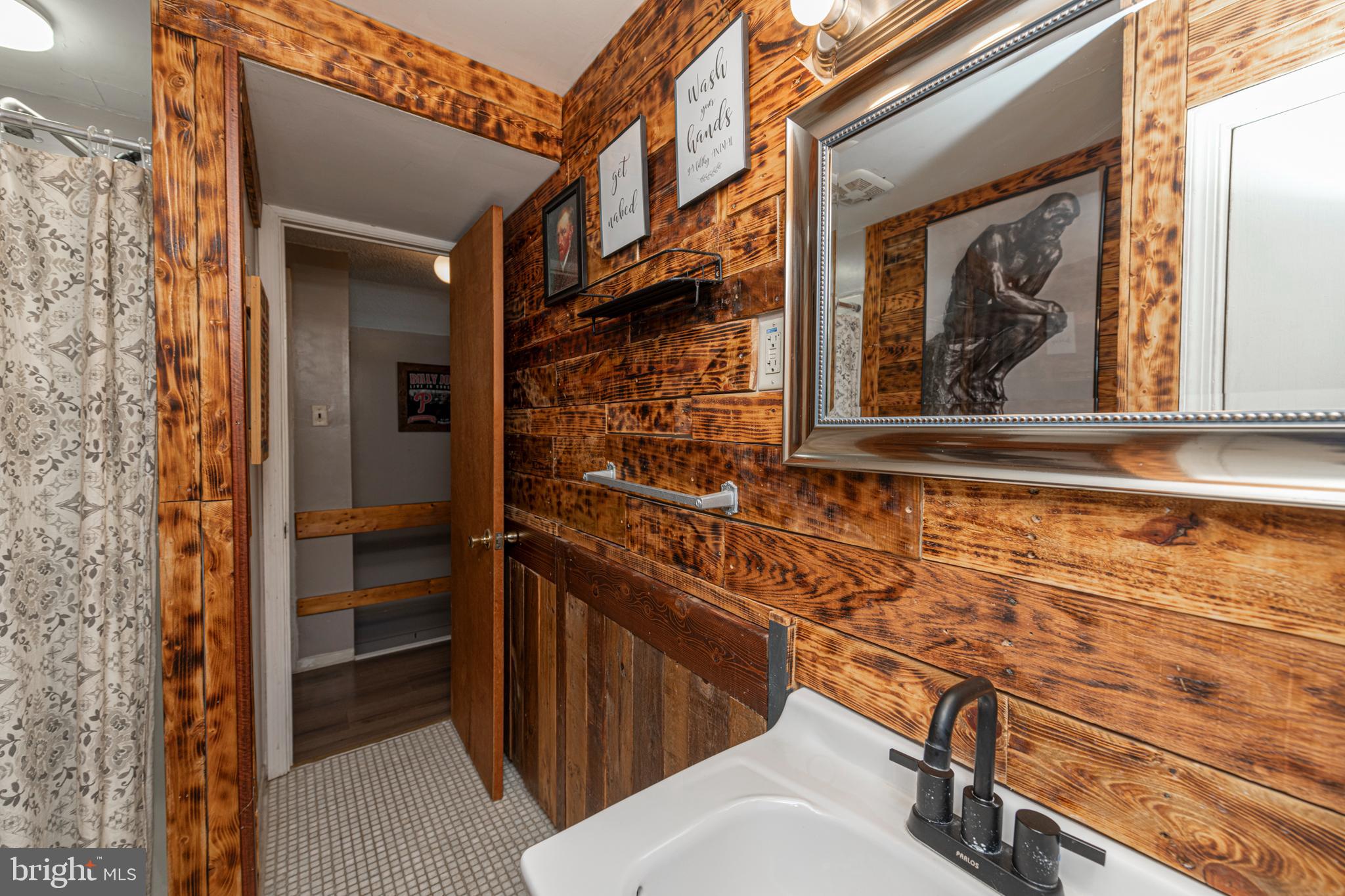 NESHAMINY FALLS - Residential