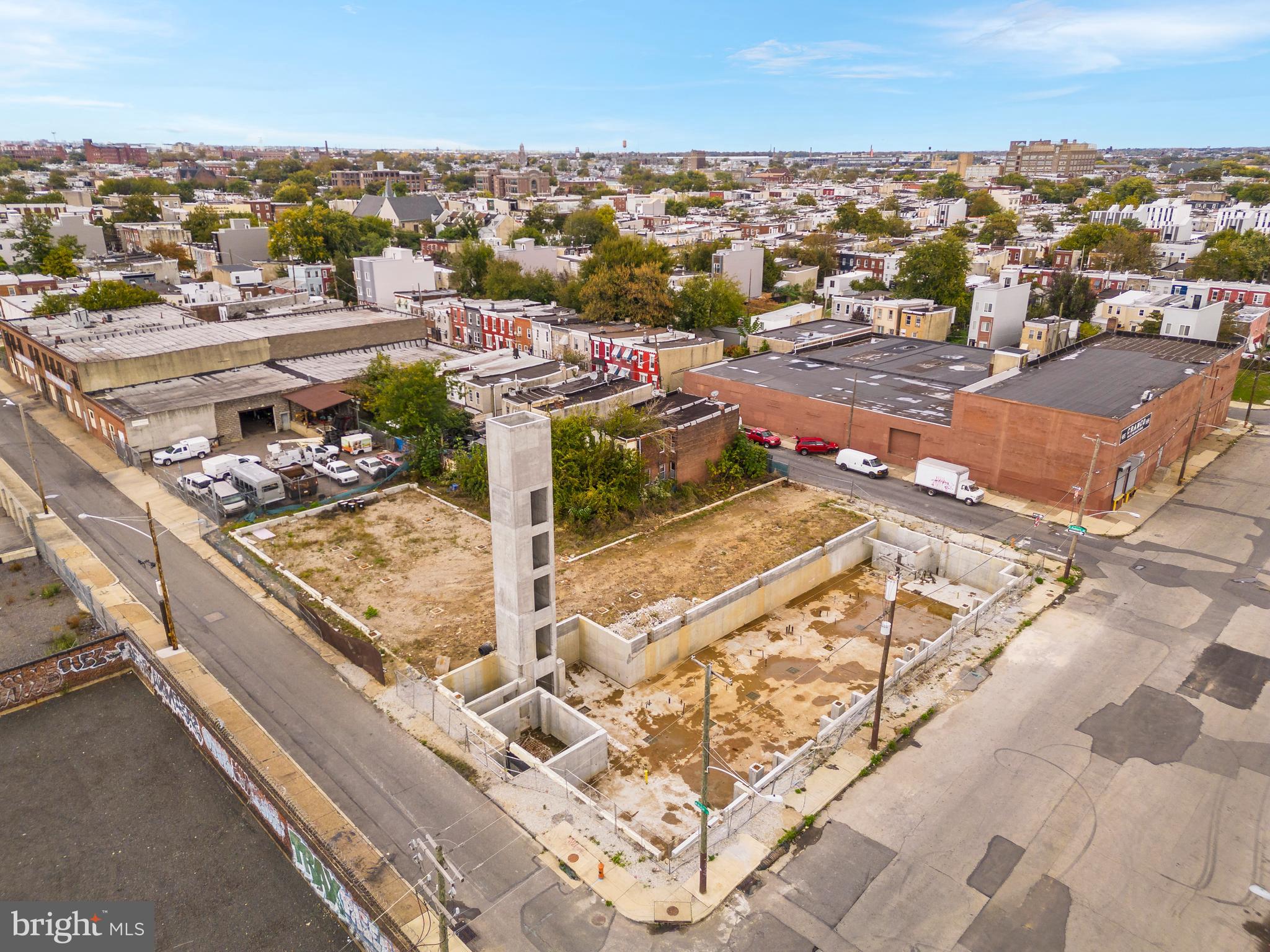 PORT RICHMOND - Land
