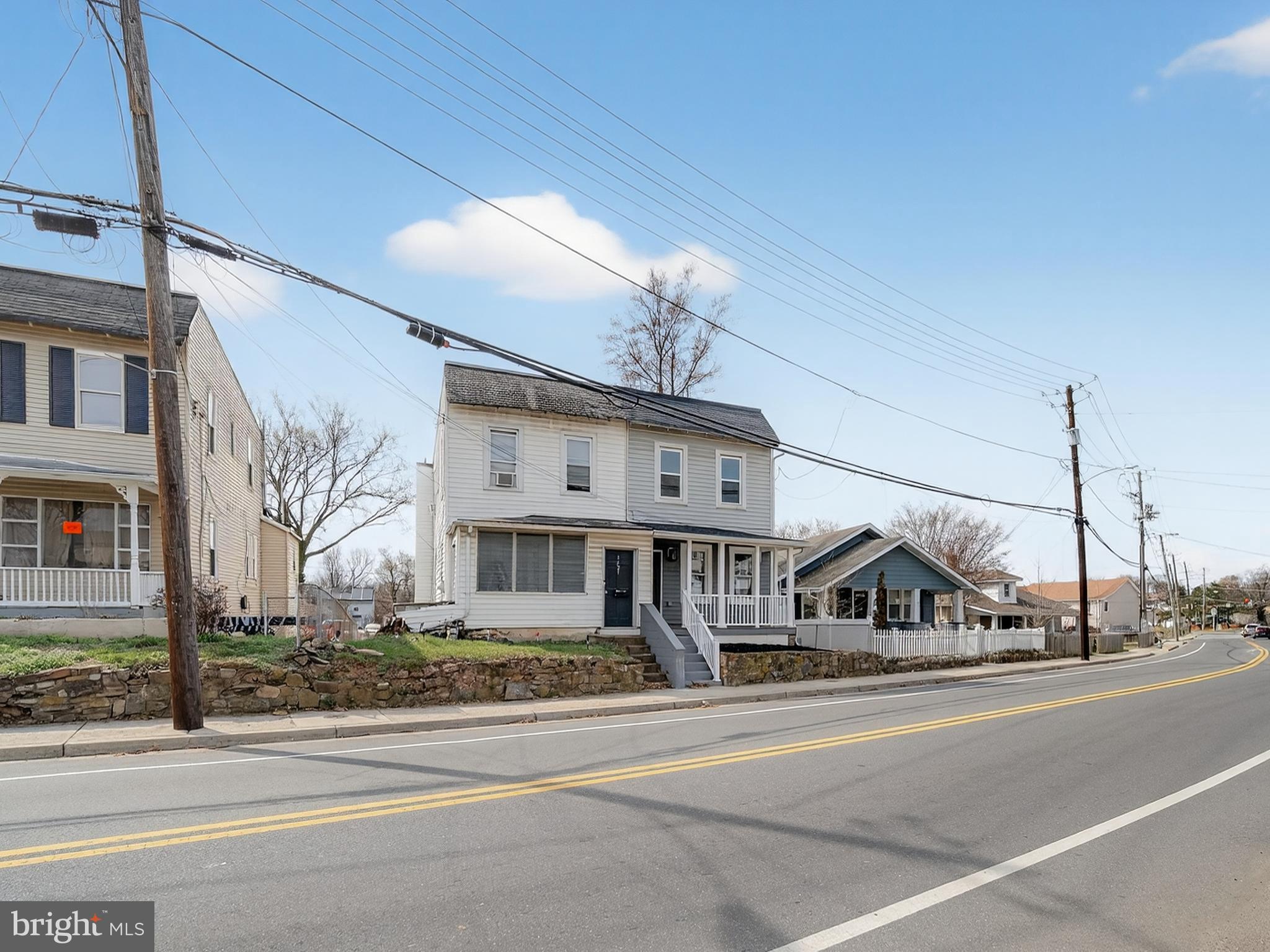 OAKMONT - Residential