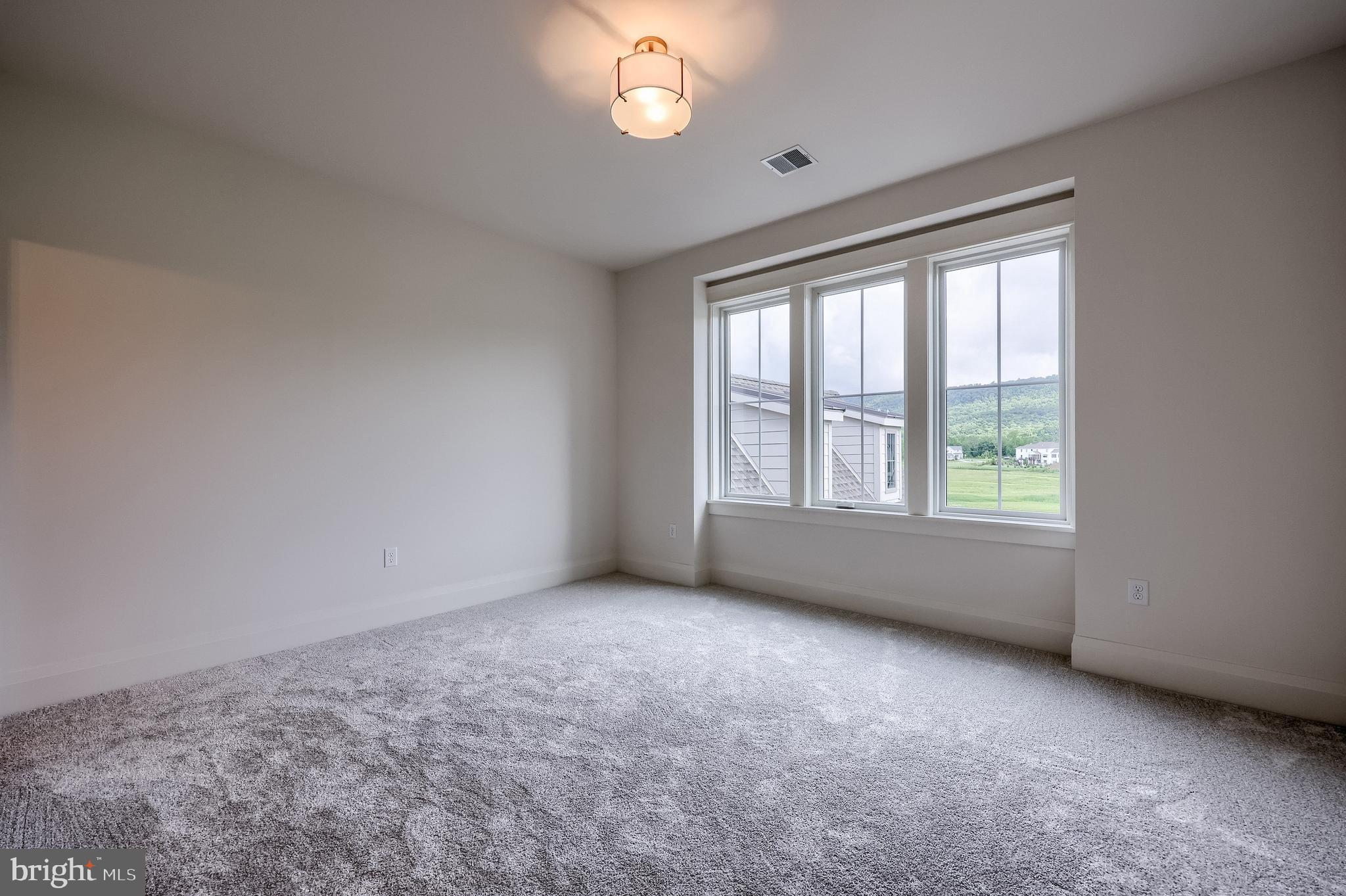 GLENDALE ESTATES - Residential