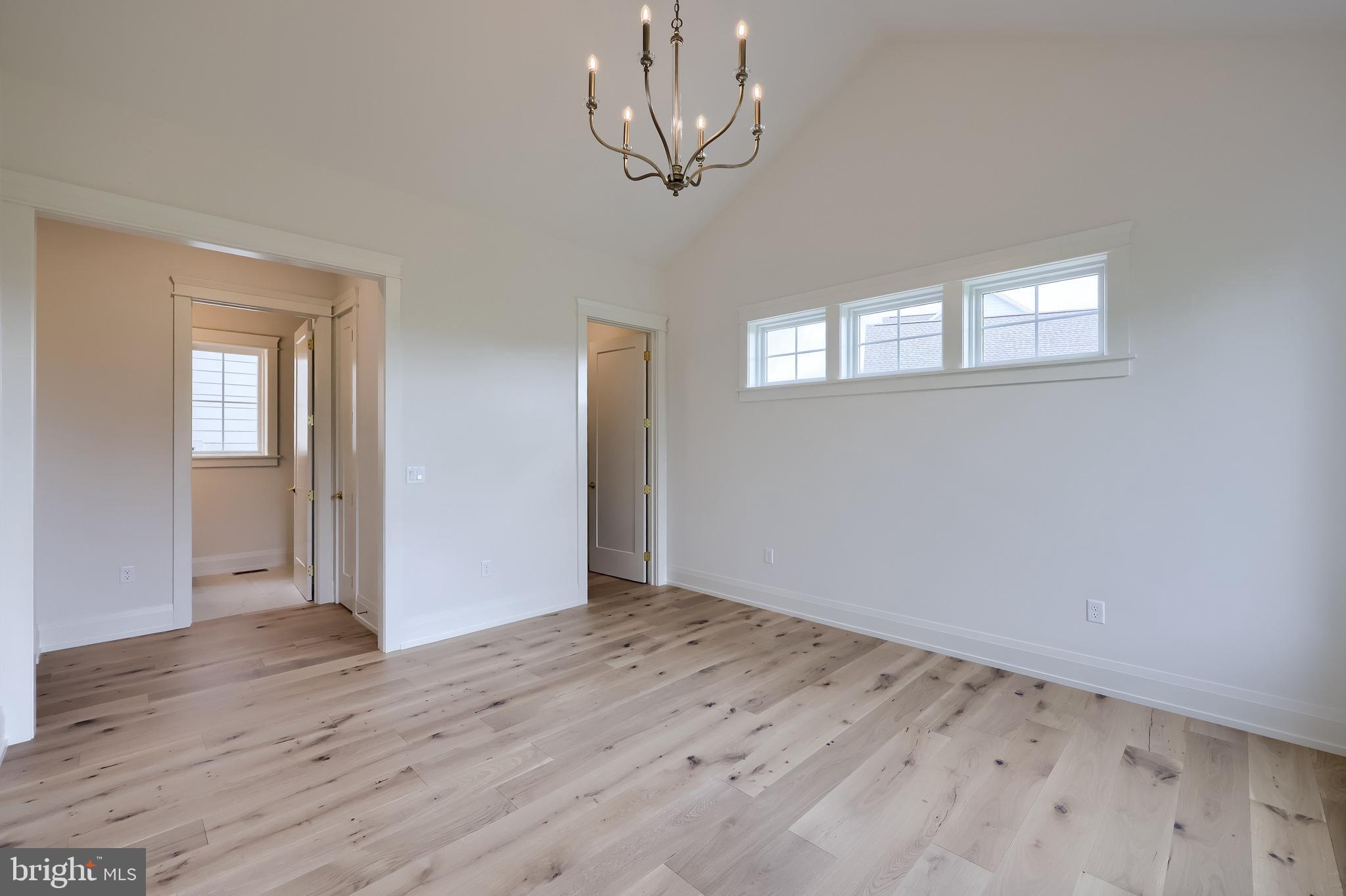 GLENDALE ESTATES - Residential
