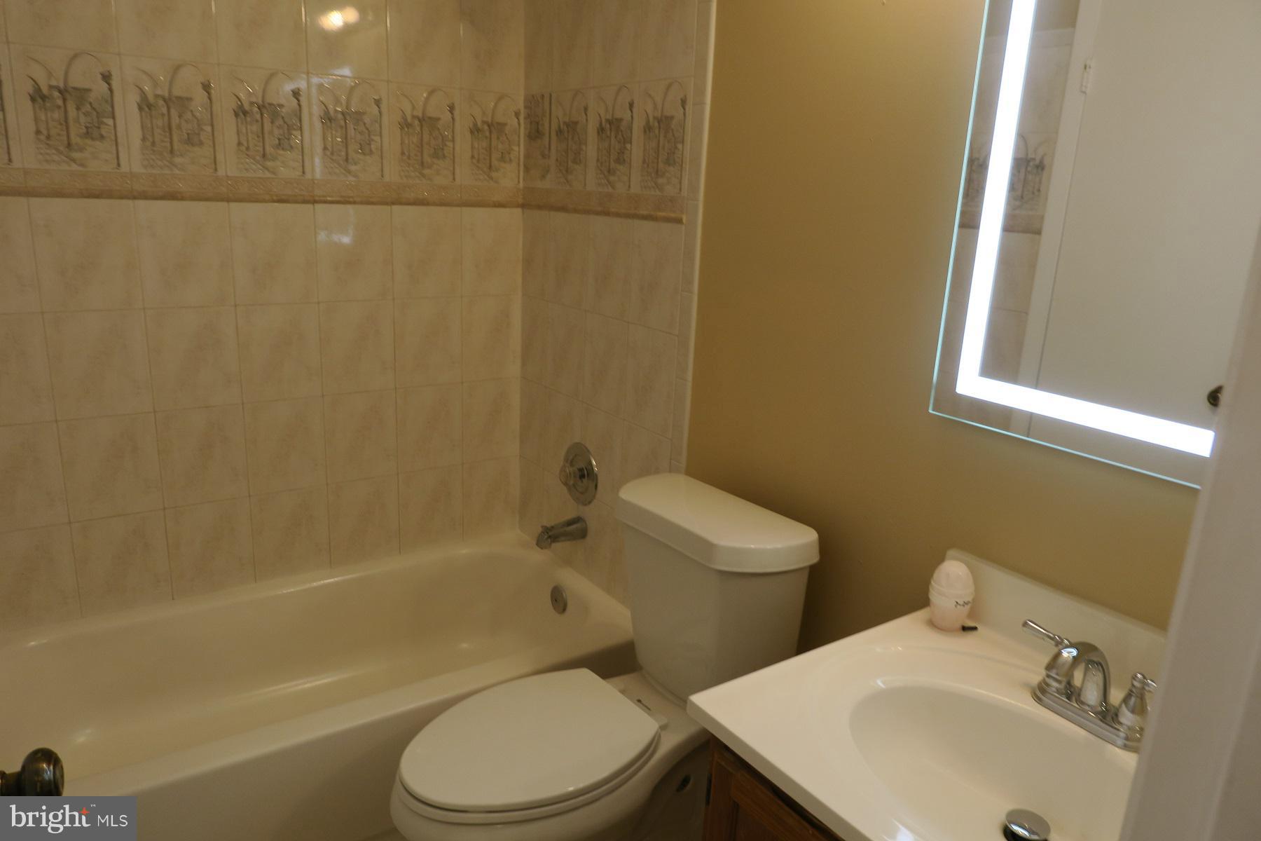 GREENFIELDS - Residential Lease