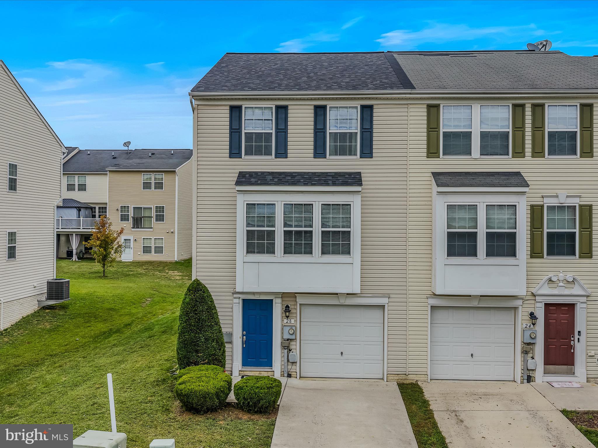 Welcome Home to this Well-maintained 3 level end unit townhome. The home features 3 bedrooms and 2 bathrooms. Located in a highly desirable area with easy access to commuter routes, shopping, dining, and local amenities. Recent updates include a new roof (2022), new microwave, new water heater, and new washer, providing added value and peace of mind. As an end unit, this home offers additional windows for natural light and enhanced privacy. Don’t miss this opportunity to own a move-in ready home in a convenient and sought-after location. Call today!