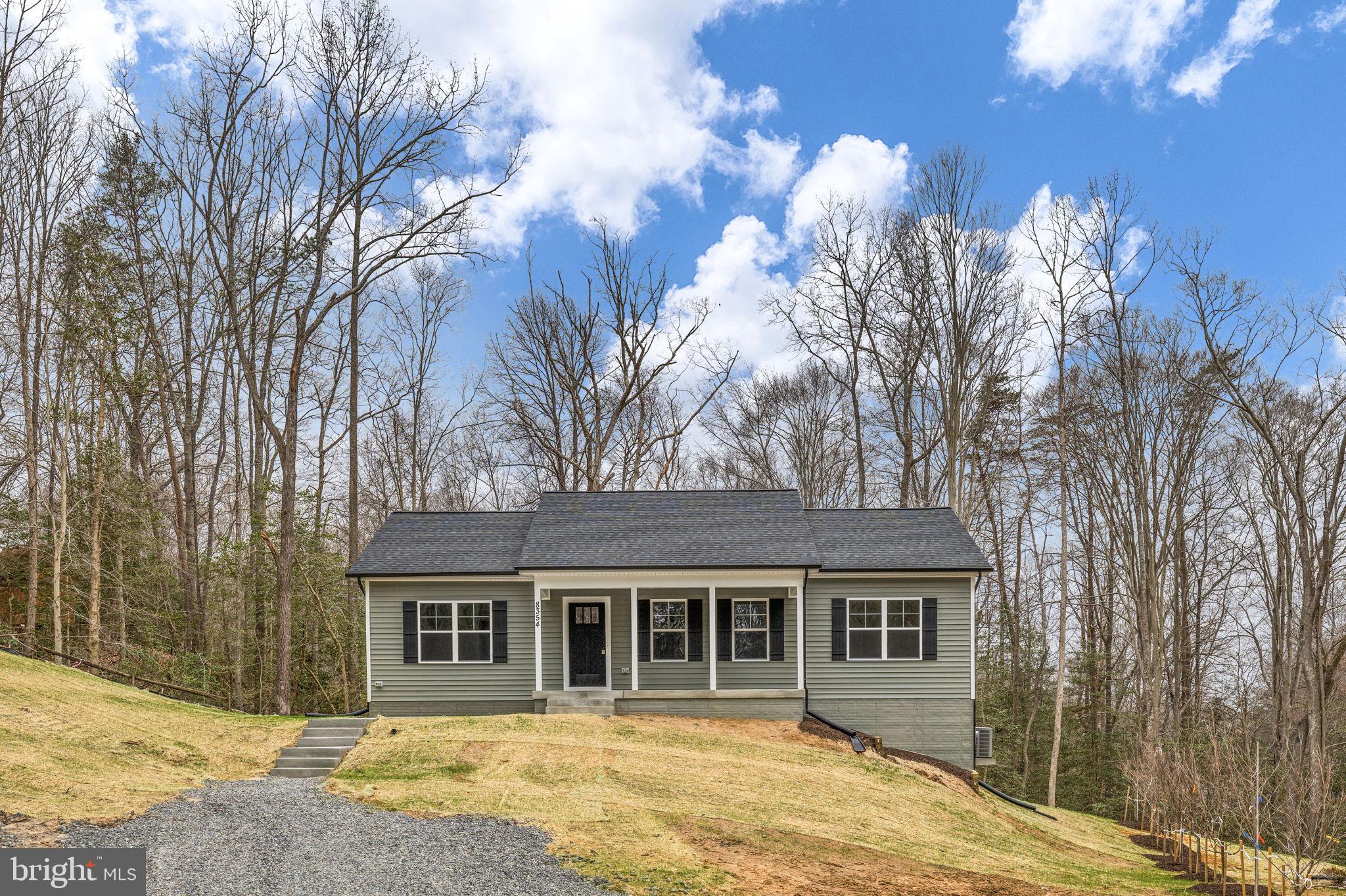 PRESIDENTIAL LAKES - Residential