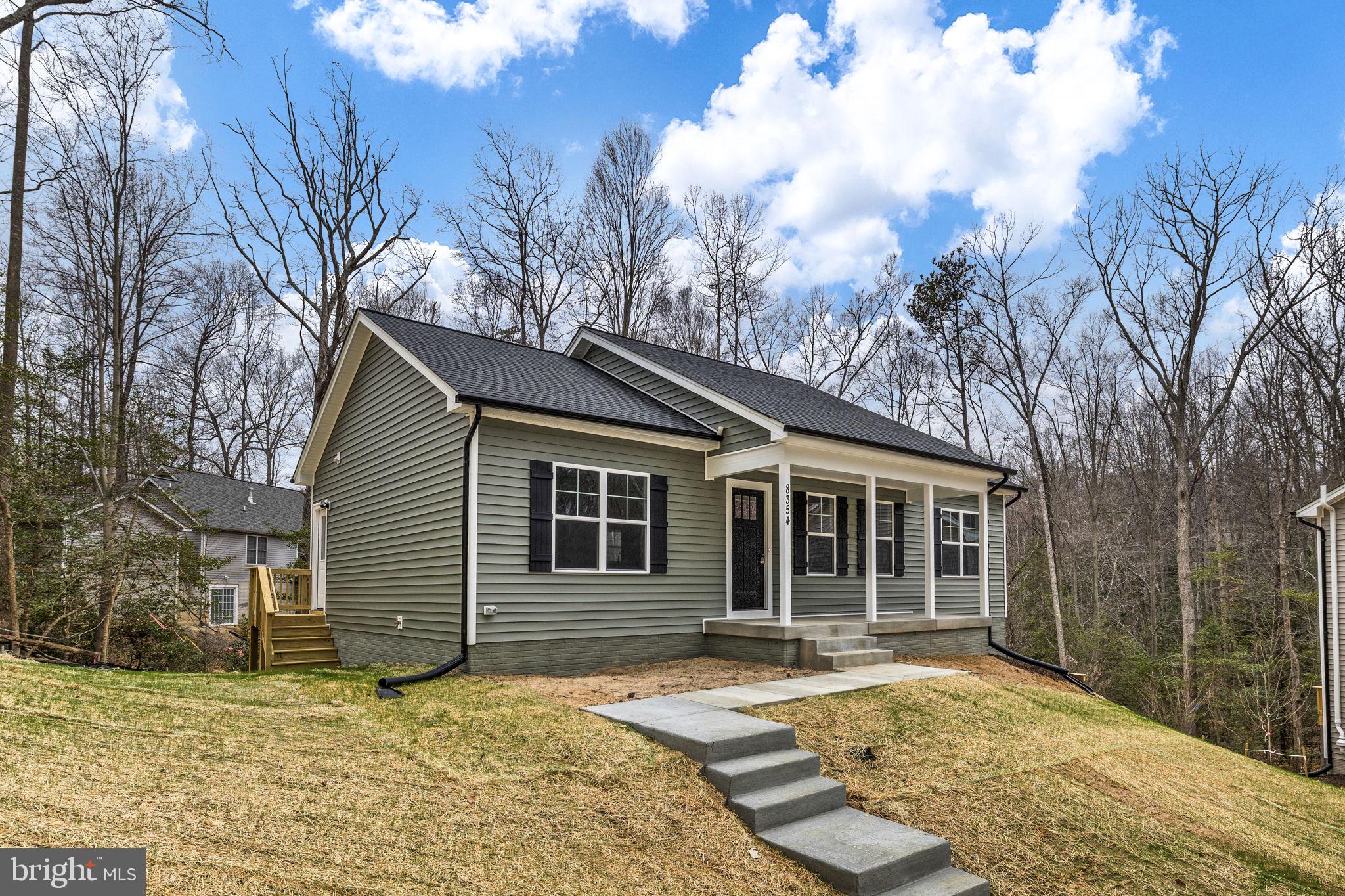 PRESIDENTIAL LAKES - Residential