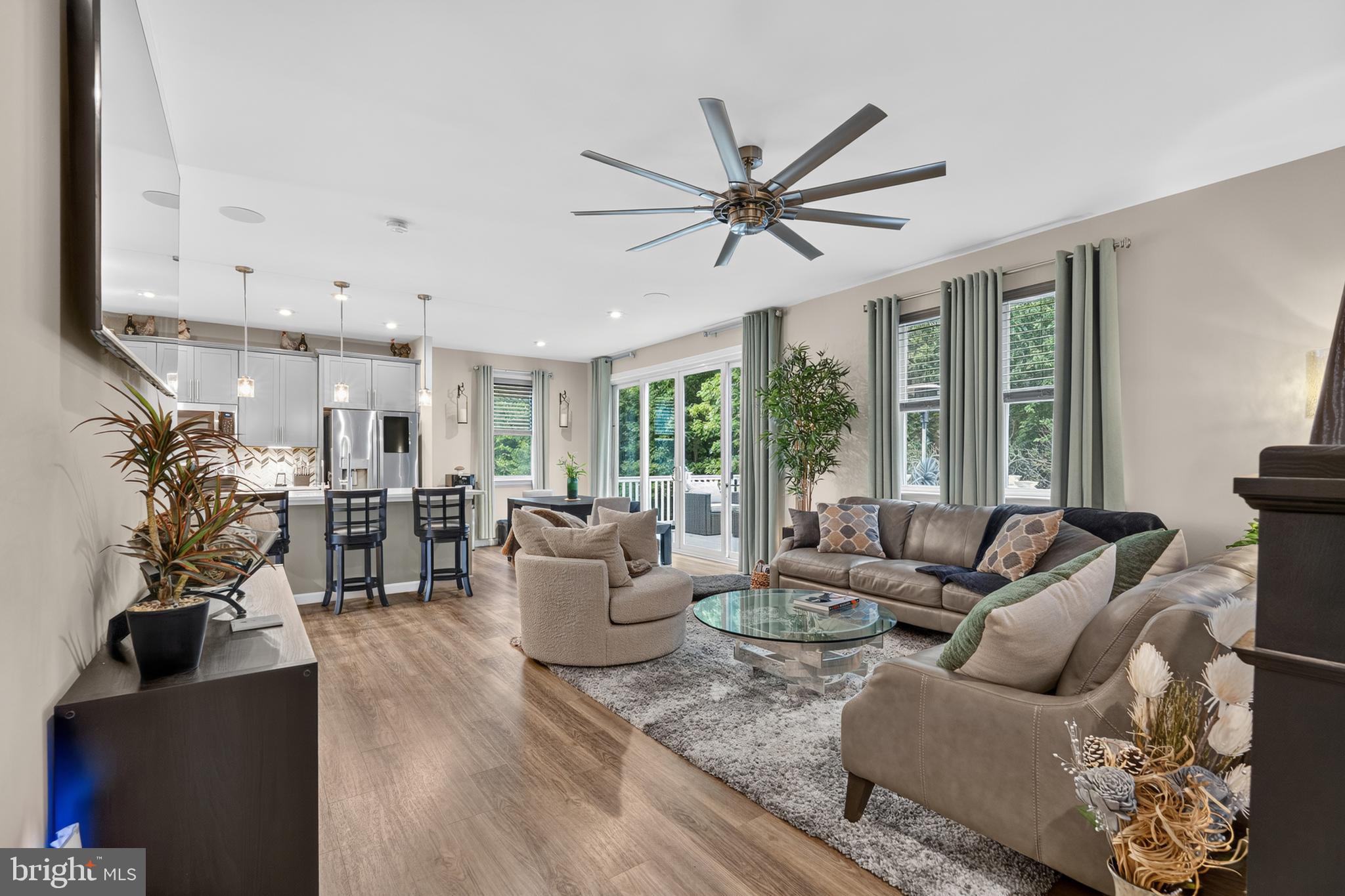 CHESAPEAKE CLUB - Residential