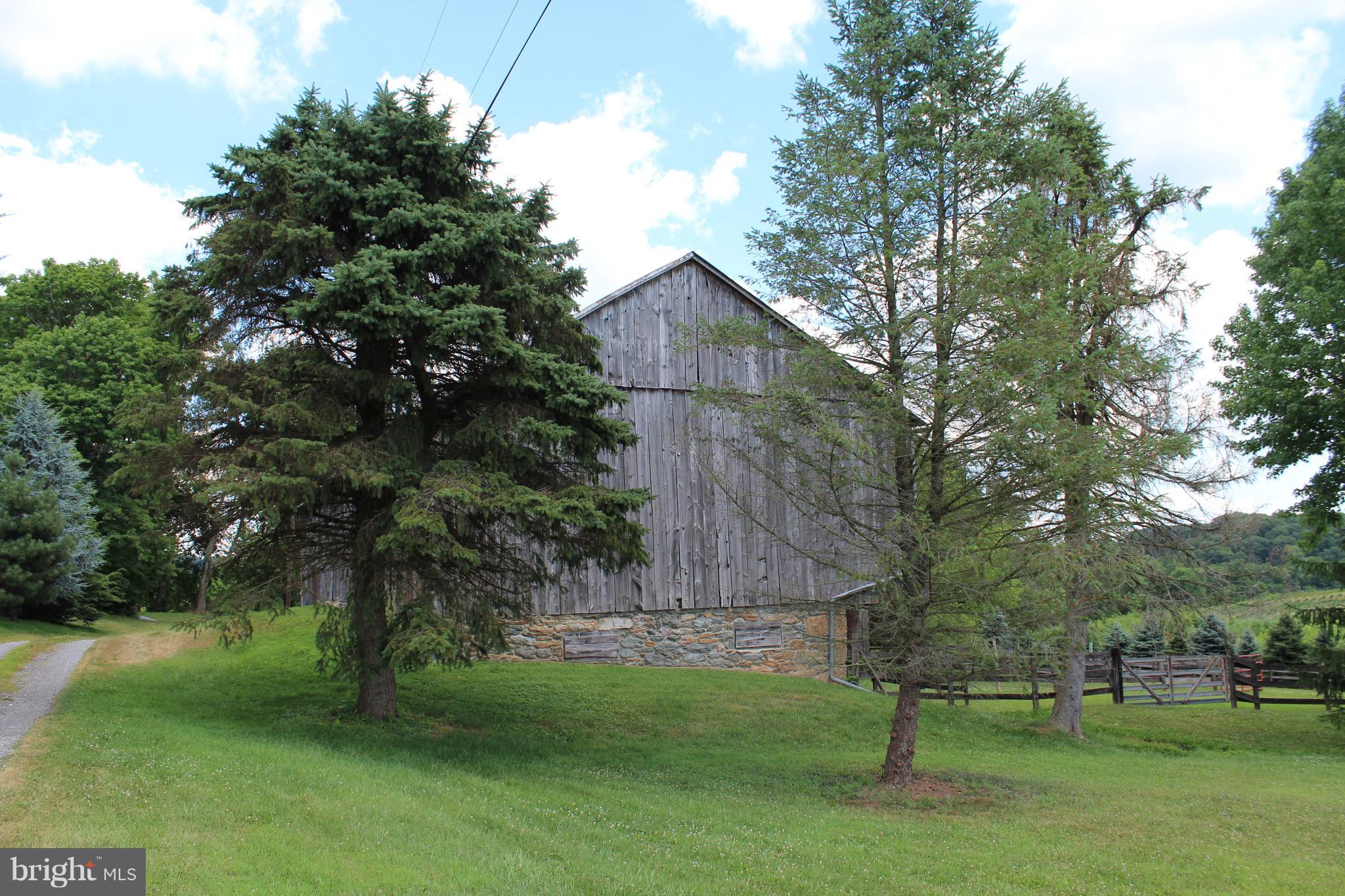 HAMPSTEAD - Farm