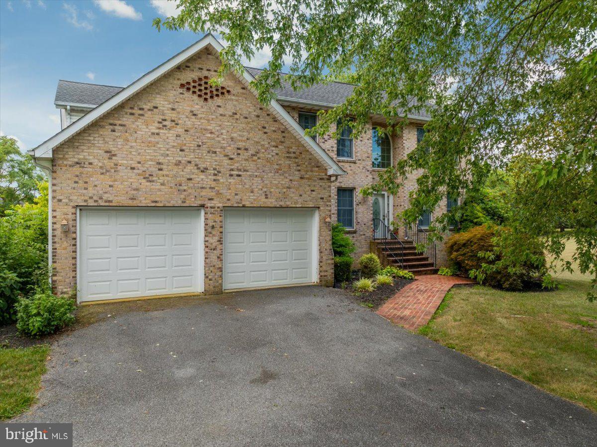 GLENDALE ESTATES - Residential