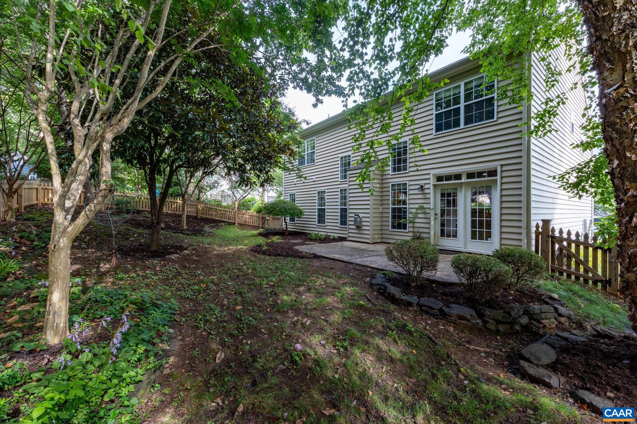 GRAYROCK - Residential