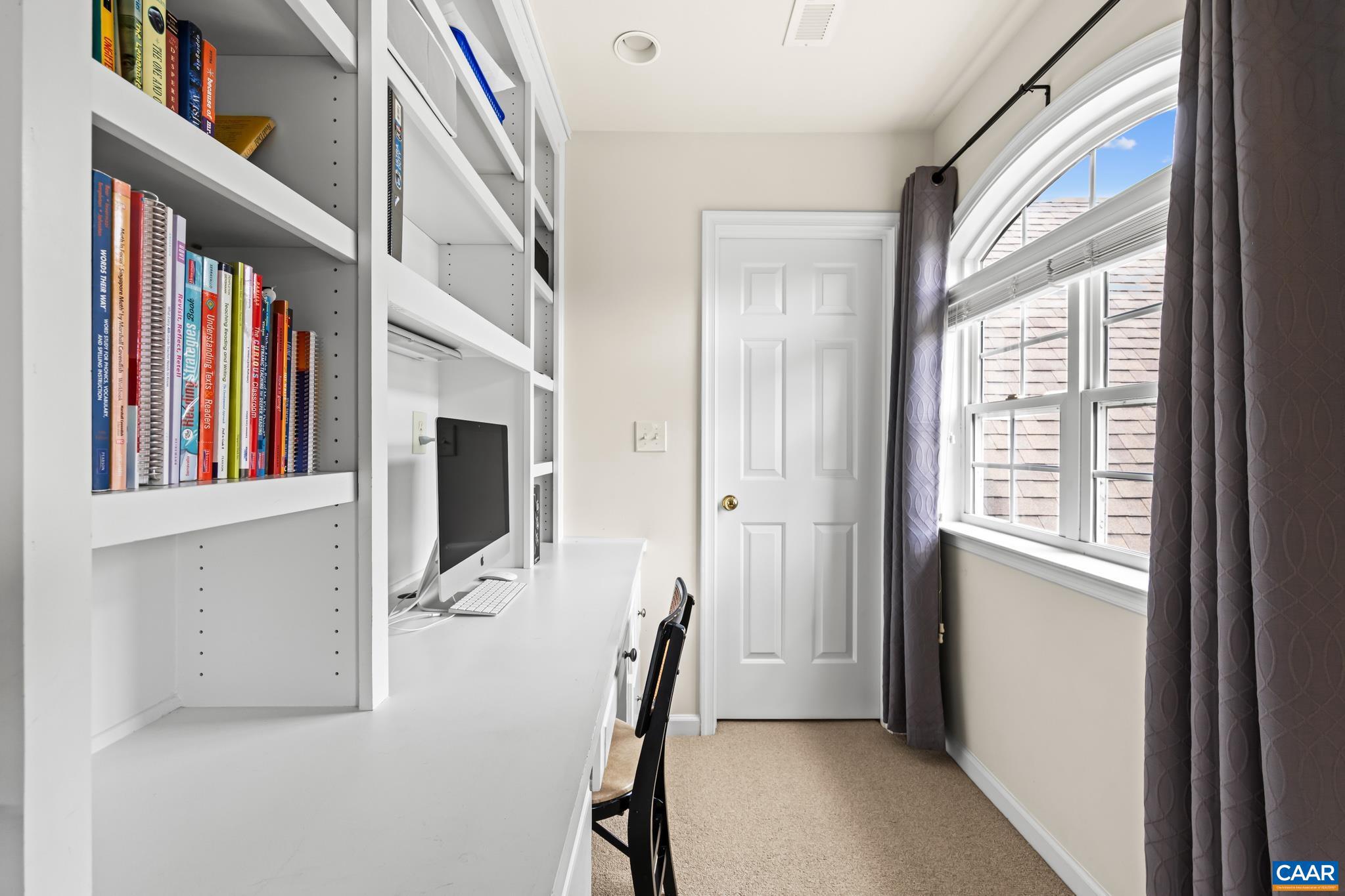 GRAYROCK - Residential