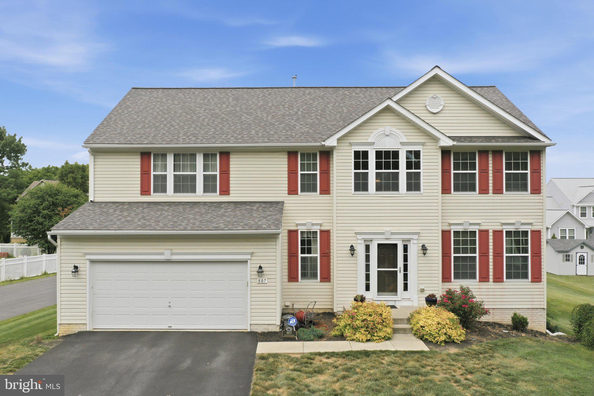 SADDLE RIDGE - Residential