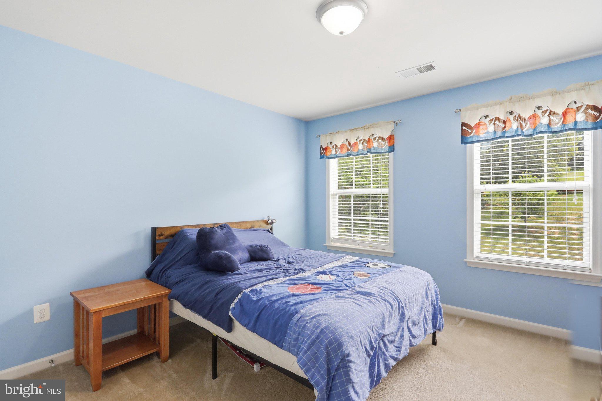 SADDLE RIDGE - Residential