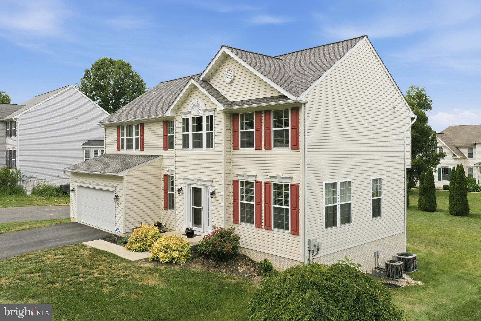 SADDLE RIDGE - Residential