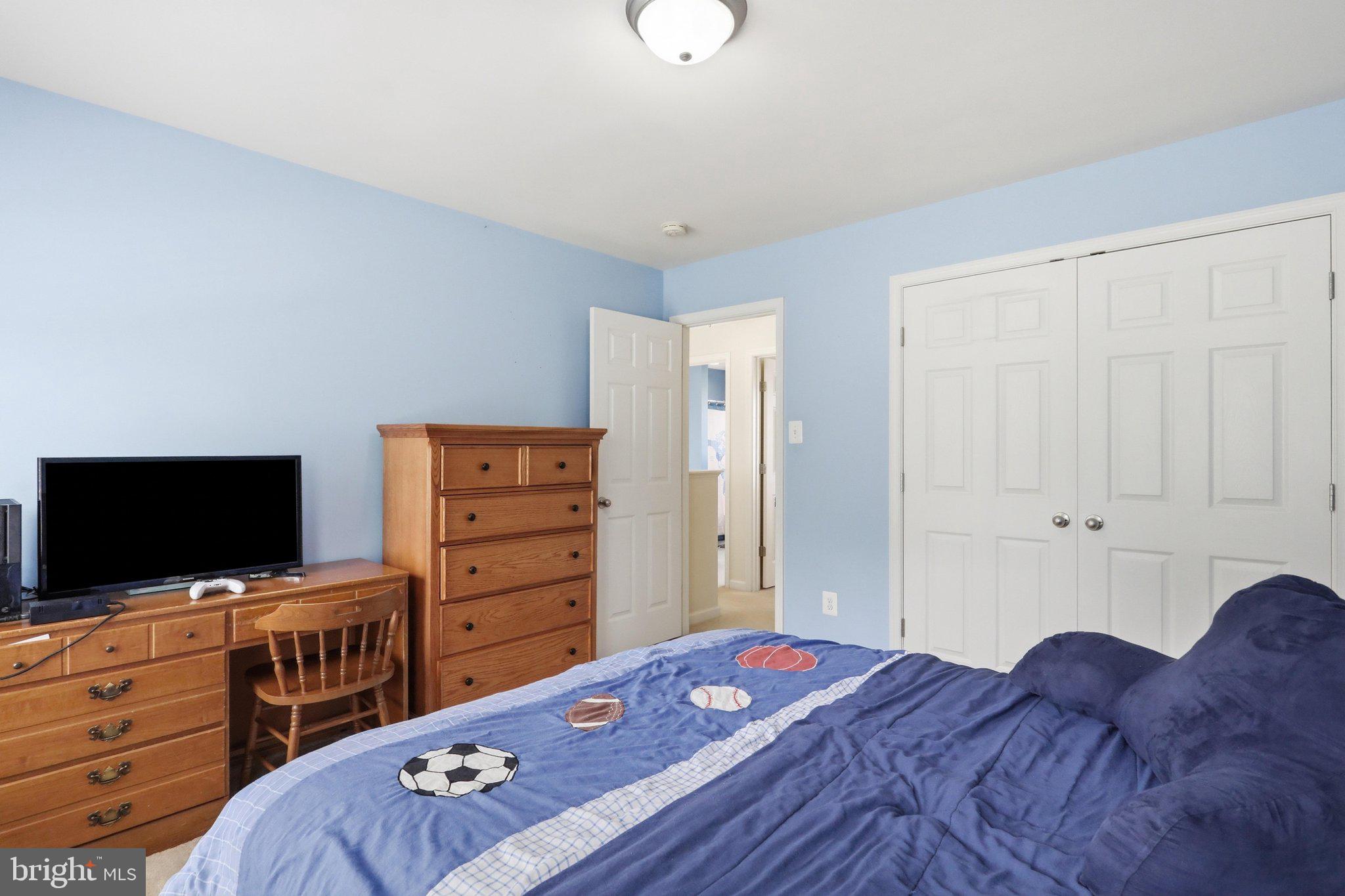 SADDLE RIDGE - Residential