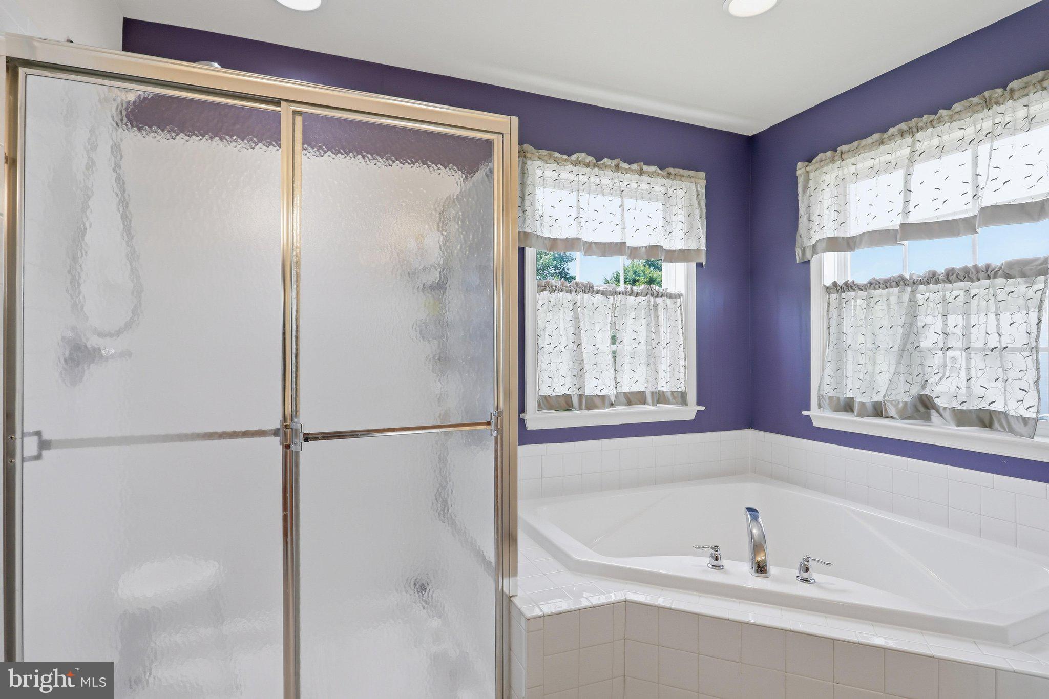 SADDLE RIDGE - Residential