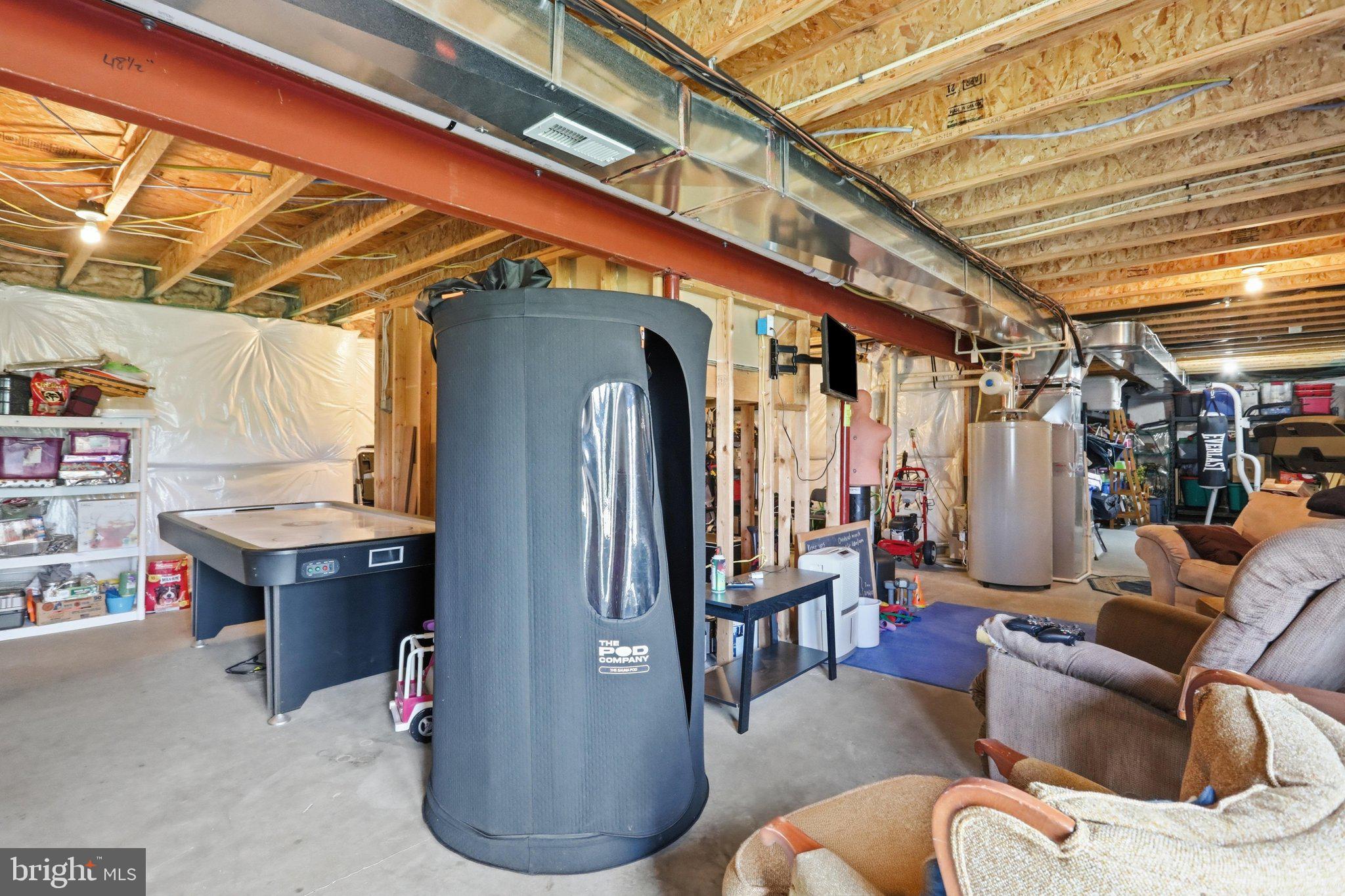 SADDLE RIDGE - Residential