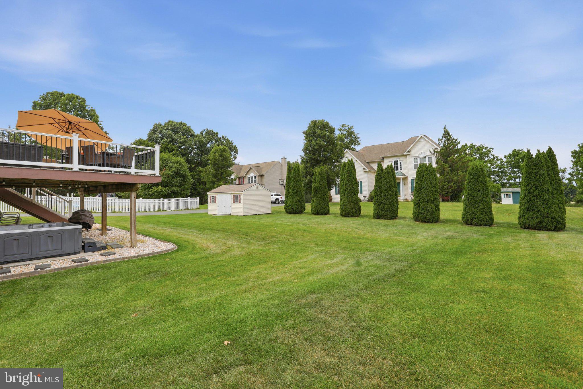 SADDLE RIDGE - Residential