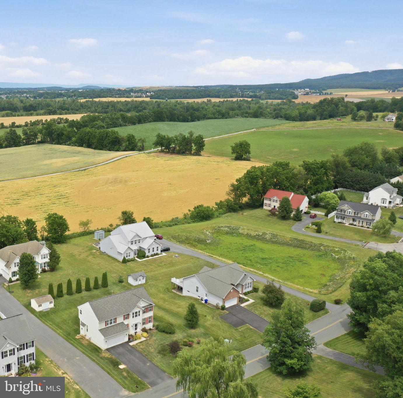 SADDLE RIDGE - Residential