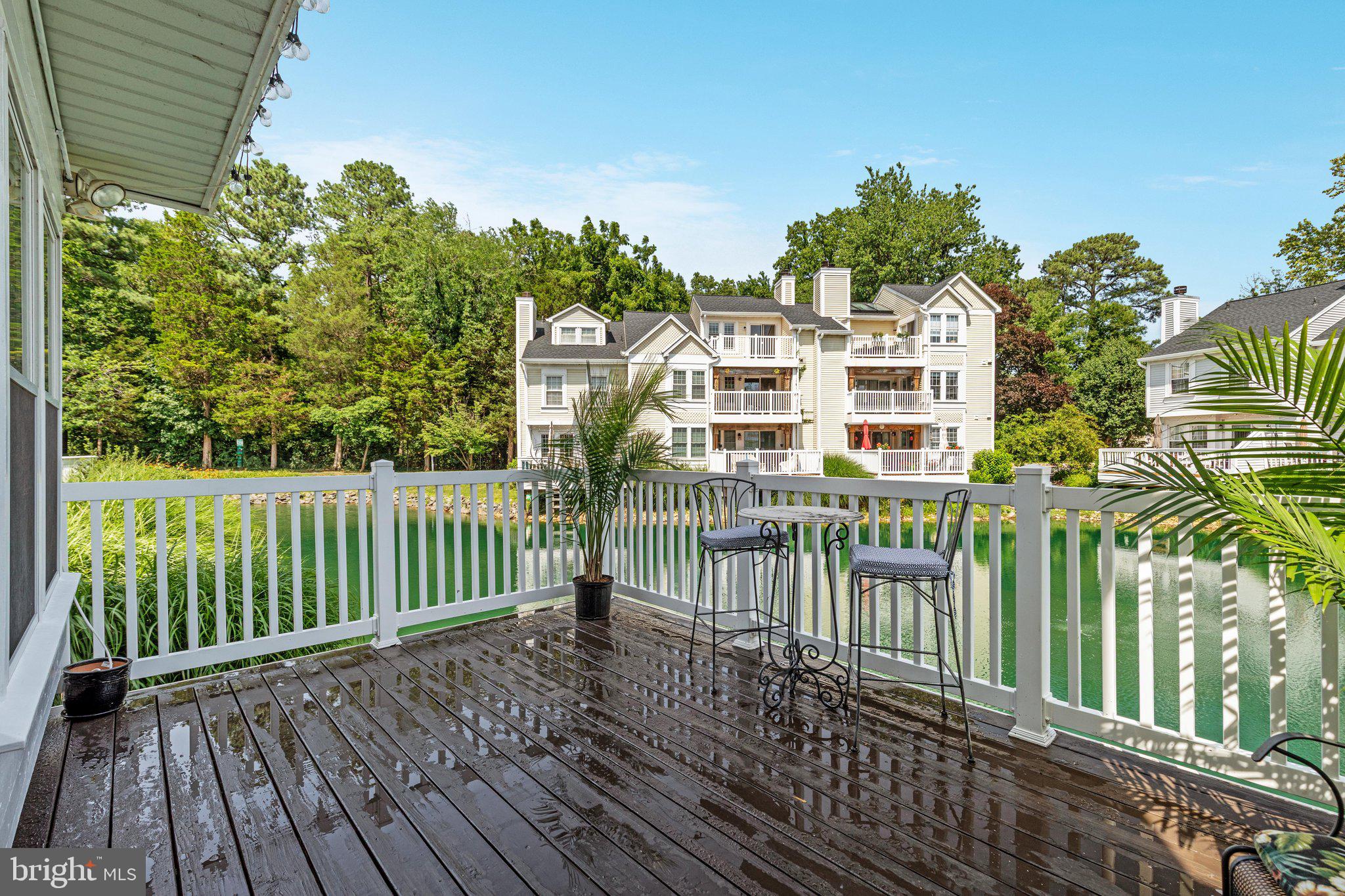 WATERS EDGE - Residential