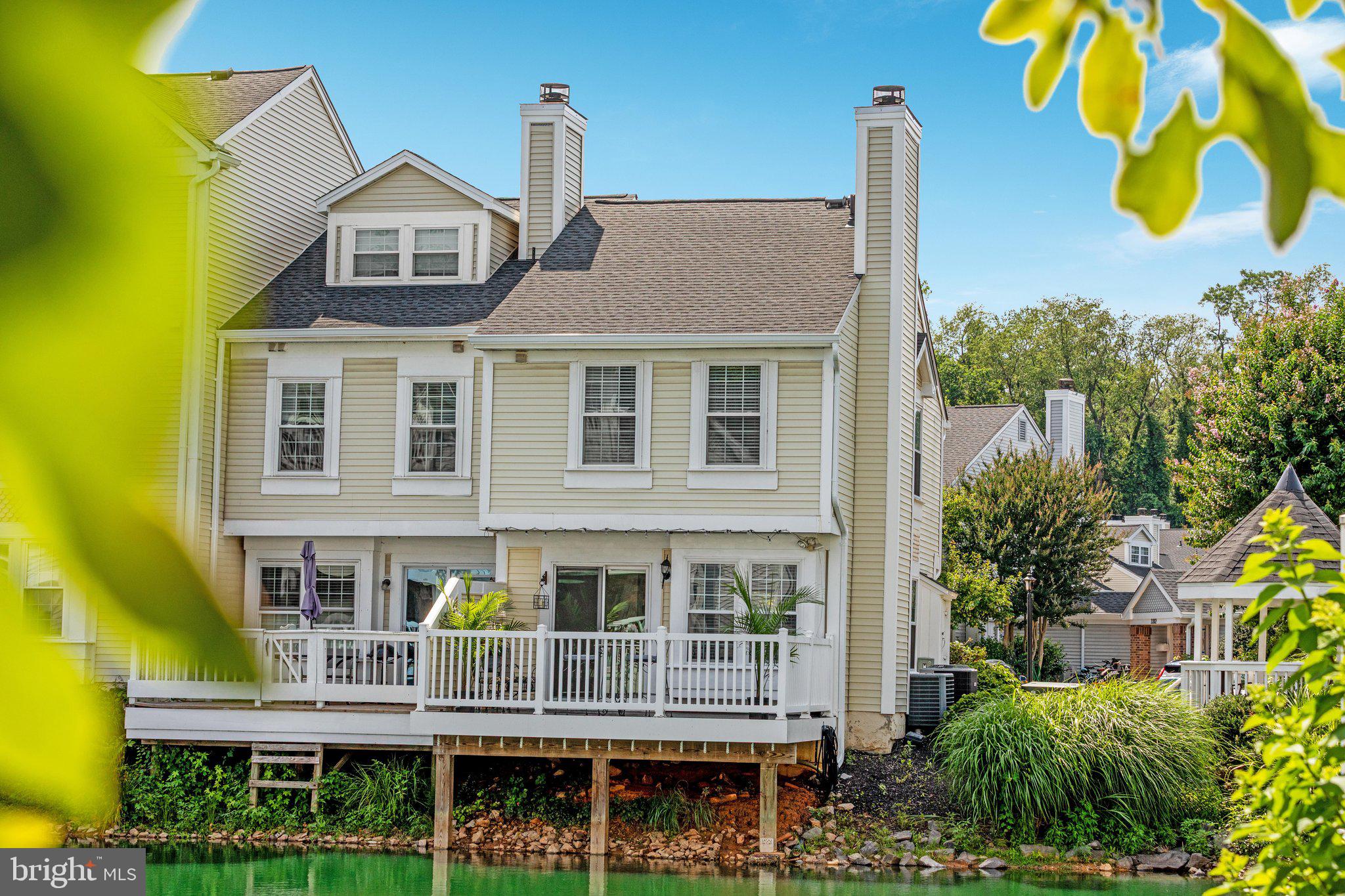 WATERS EDGE - Residential