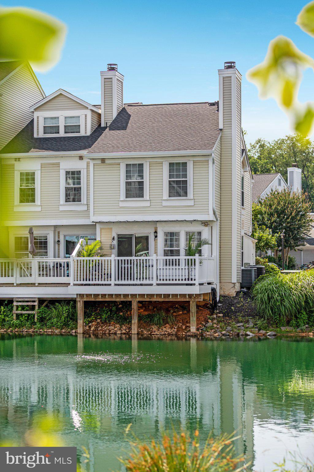 WATERS EDGE - Residential