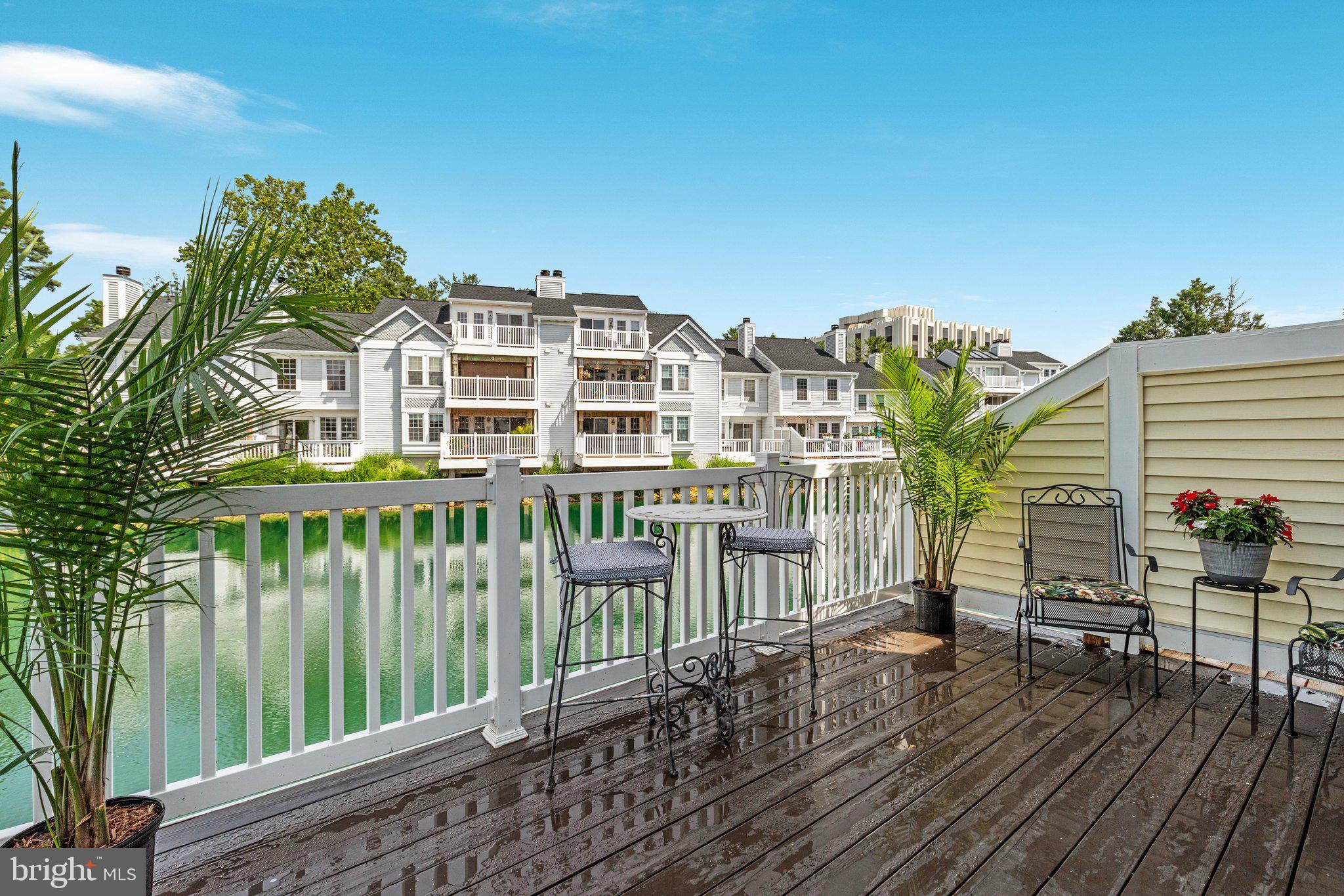 WATERS EDGE - Residential