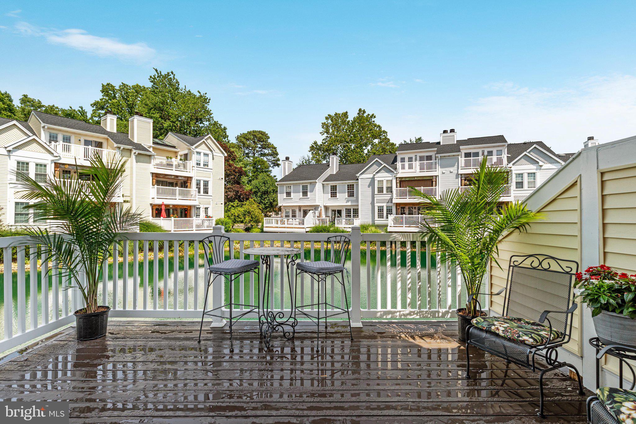 WATERS EDGE - Residential