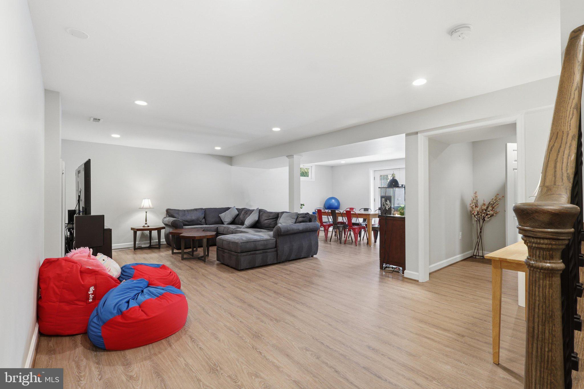 BURKE CENTRE - Residential