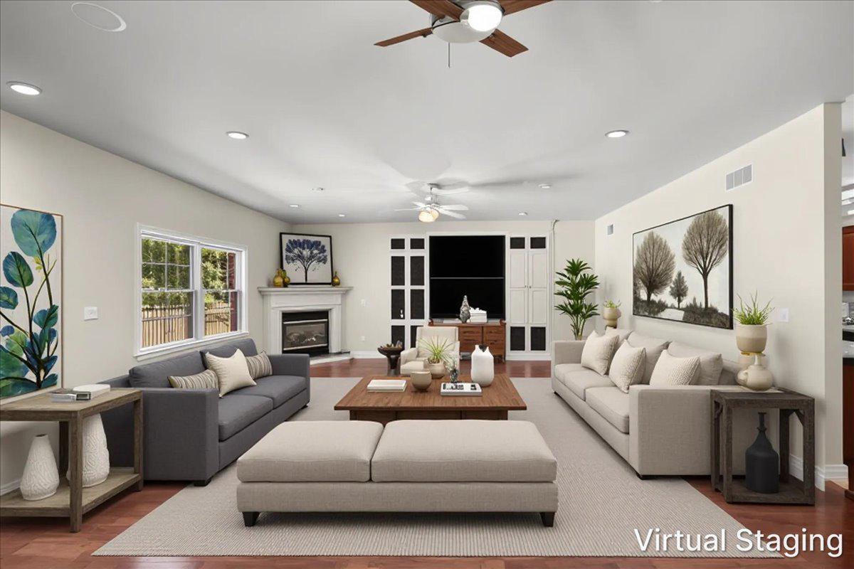 COUNTRY CLUB VIEW - Residential