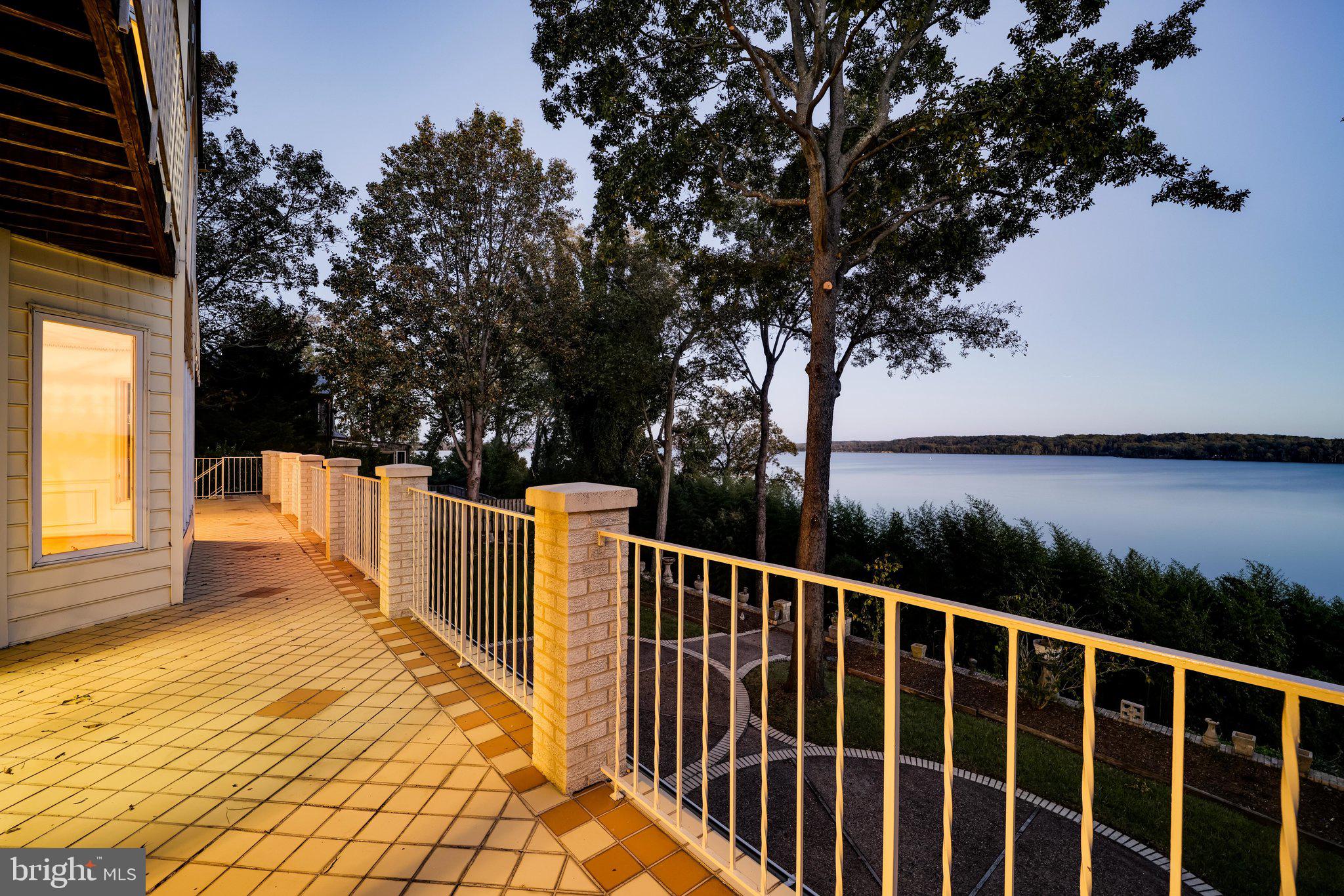 BELLE RIVE - Residential