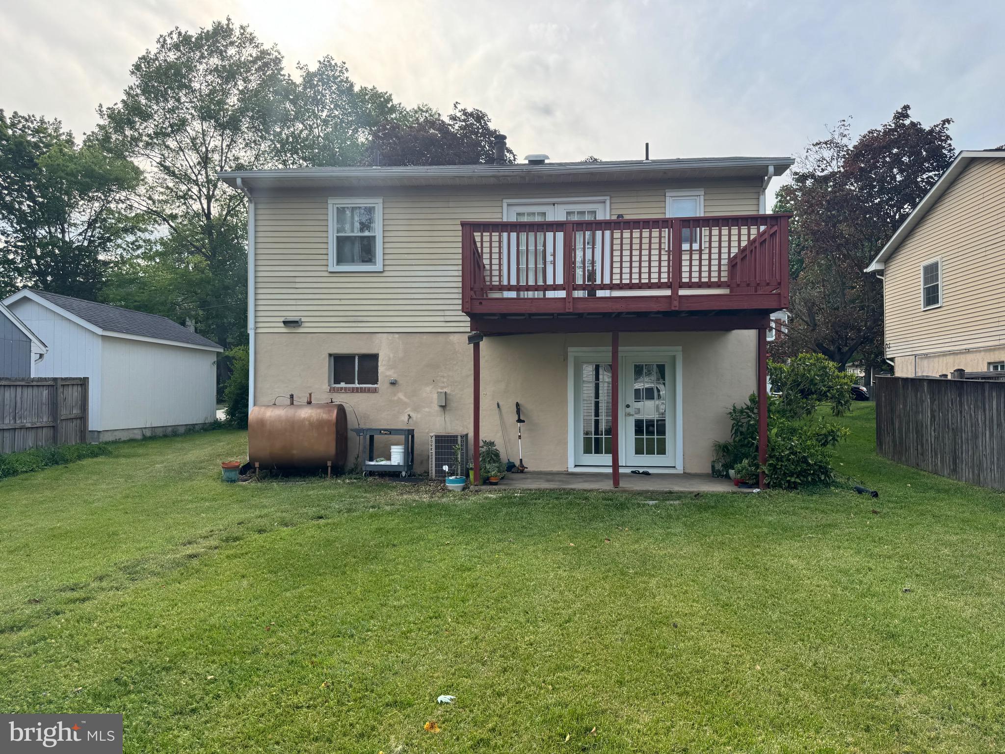 LAUREL - Residential