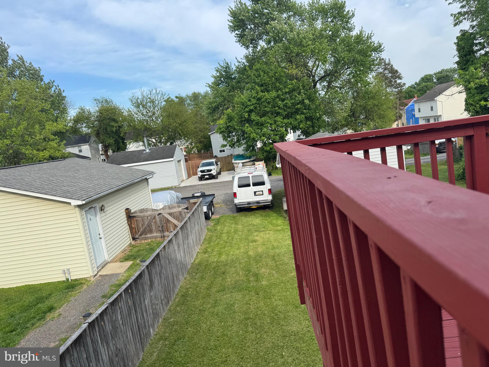 LAUREL - Residential